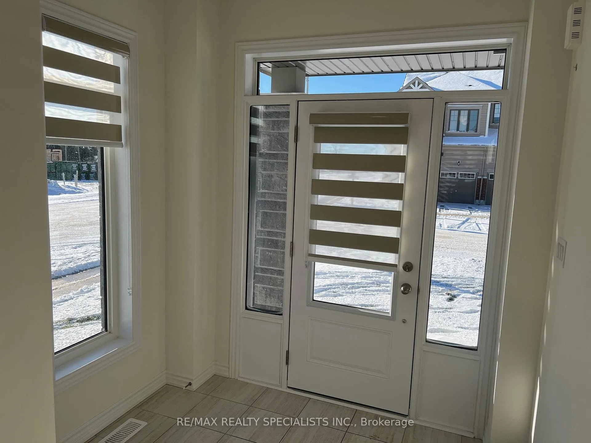 Photo 19 of 2 Prudhoe Terrace, Barrie, Innis-Shore — HOMEH