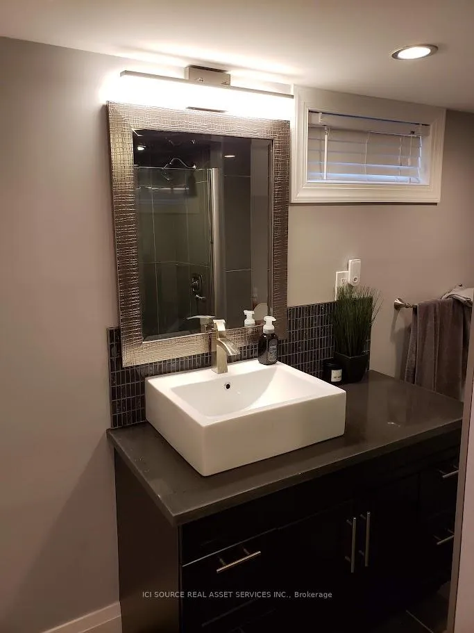 Photo 13 of 2521 Askin Avenue, Windsor — HOMEH