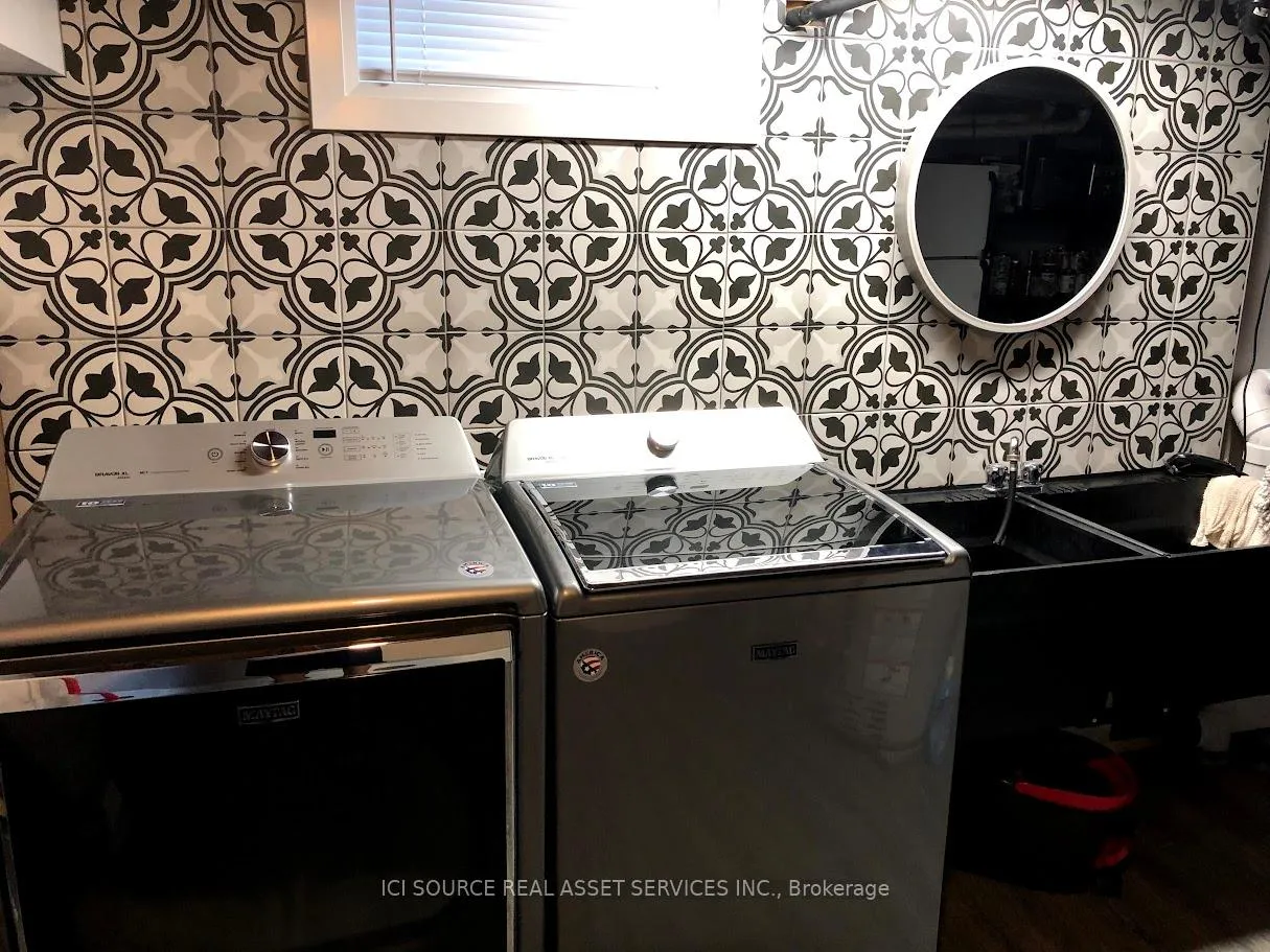 Photo 16 of 2521 Askin Avenue, Windsor — HOMEH
