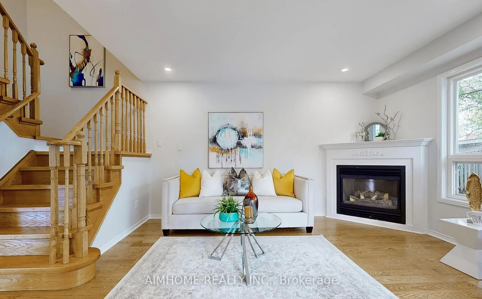 Photo 5 of 36 Meadowgrass Crescent, Markham, Legacy — HOMEH