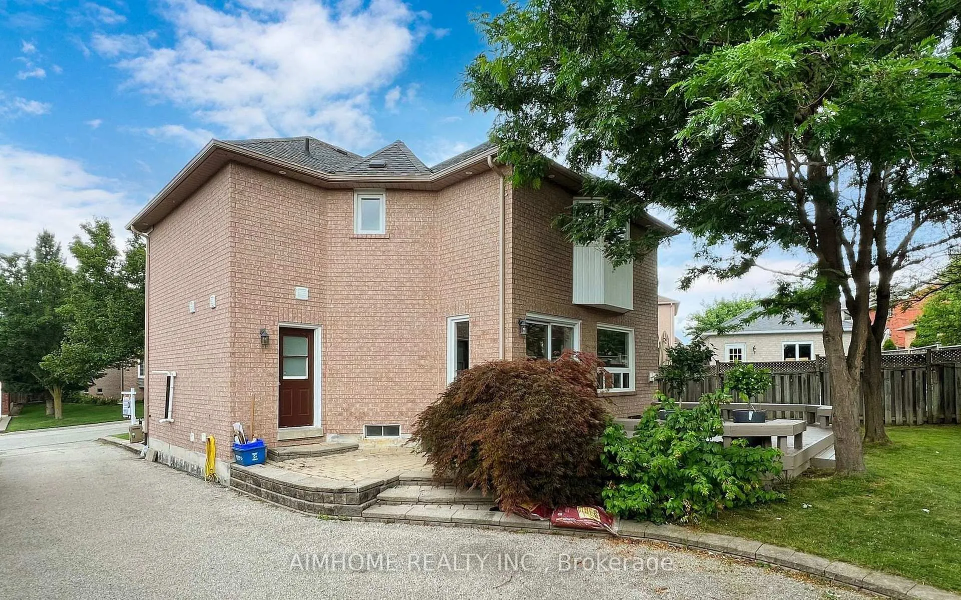 Photo 16 of 36 Meadowgrass Crescent, Markham, Legacy — HOMEH