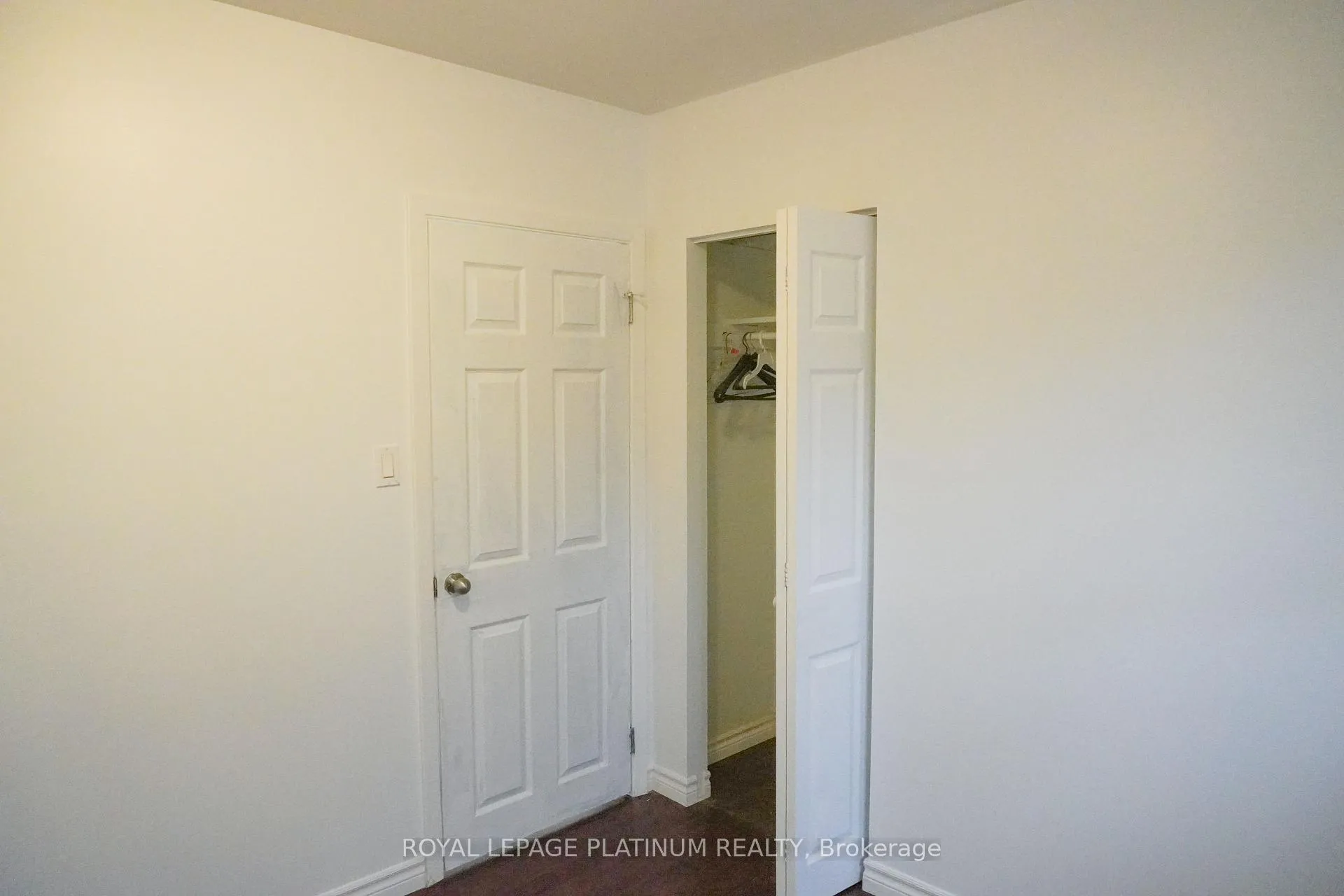 Photo 13 of 805 Krosno Boulevard, Pickering, Bay Ridges — HOMEH