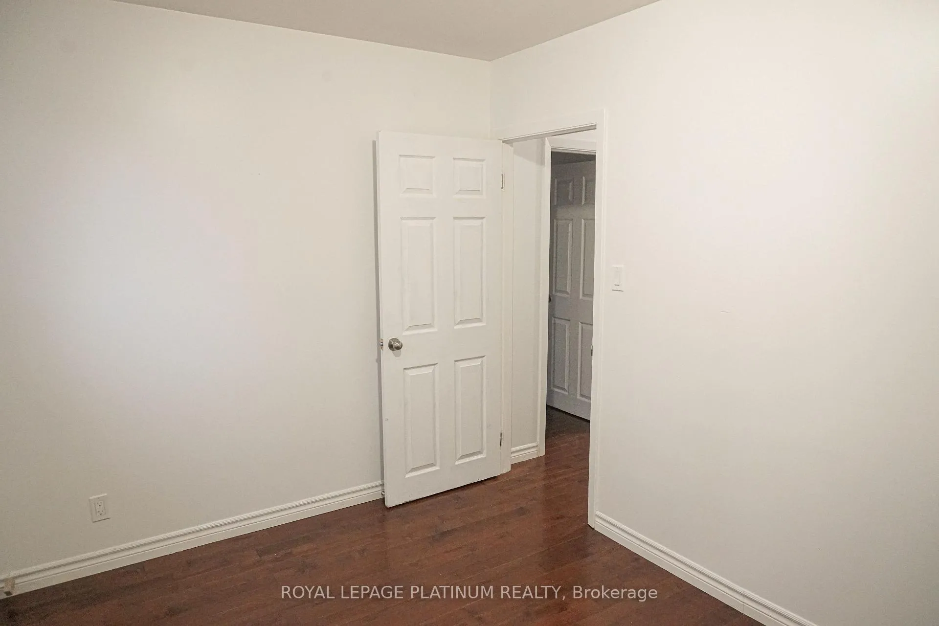 Photo 19 of 805 Krosno Boulevard, Pickering, Bay Ridges — HOMEH