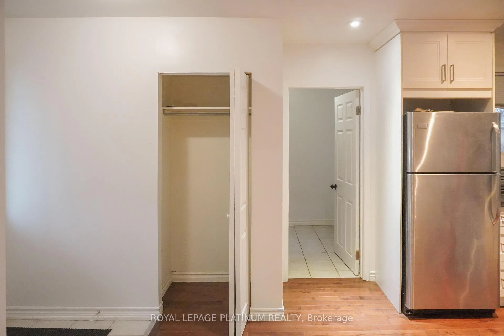 Photo 24 of 805 Krosno Boulevard, Pickering, Bay Ridges — HOMEH