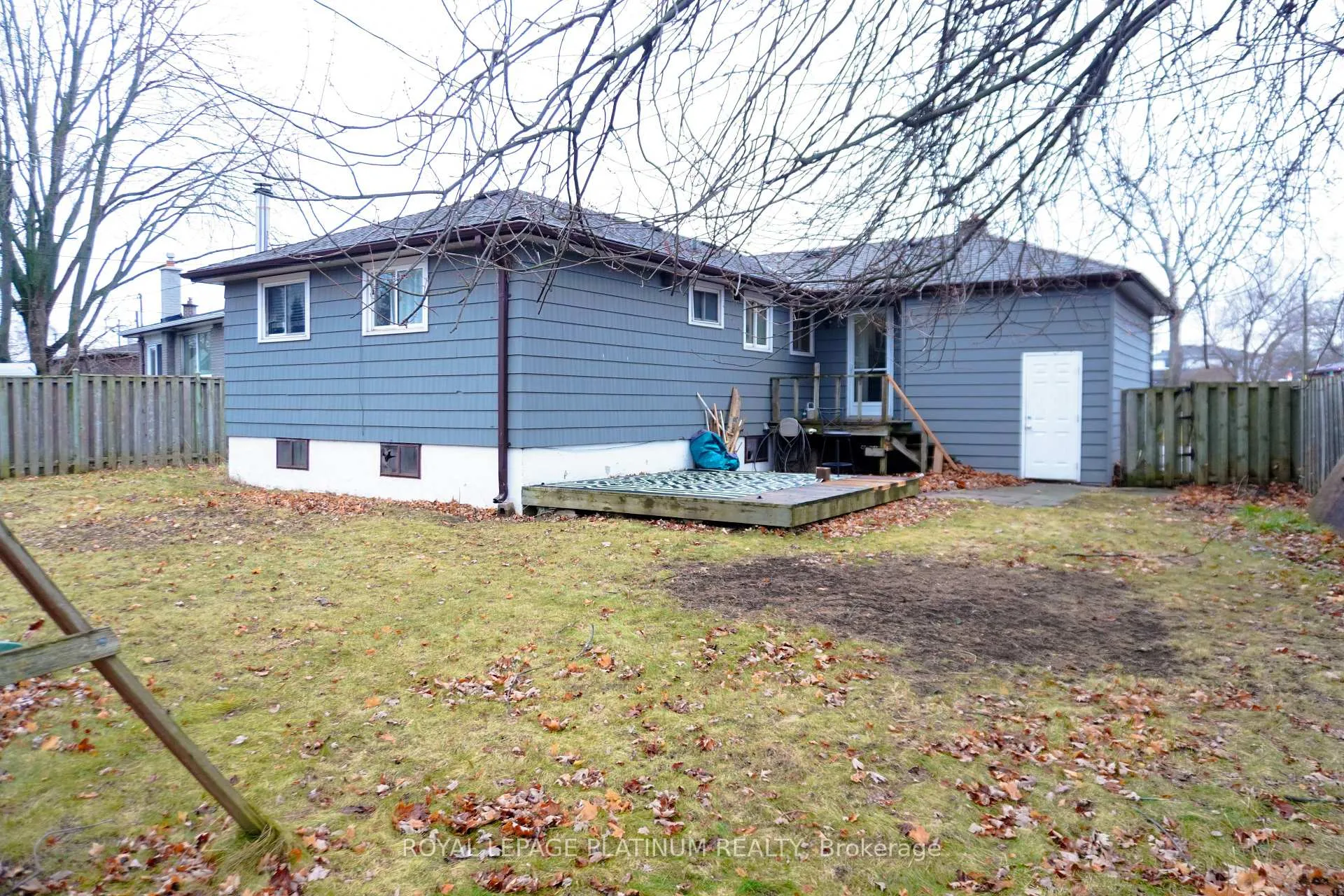 Photo 31 of 805 Krosno Boulevard, Pickering, Bay Ridges — HOMEH