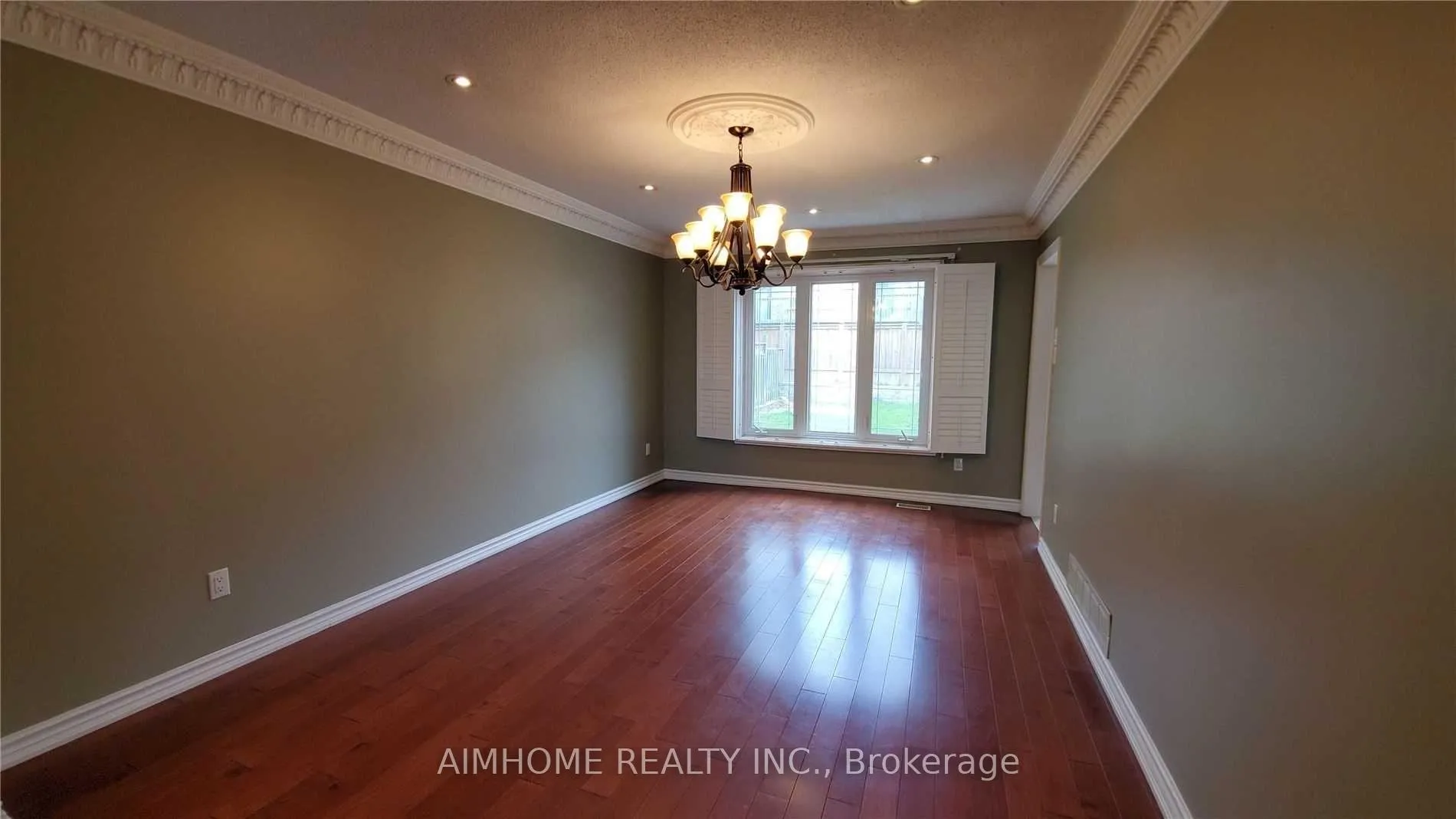 Photo 6 of Unit Upper, 63 Forty Second Street, Markham, Markville — HOMEH