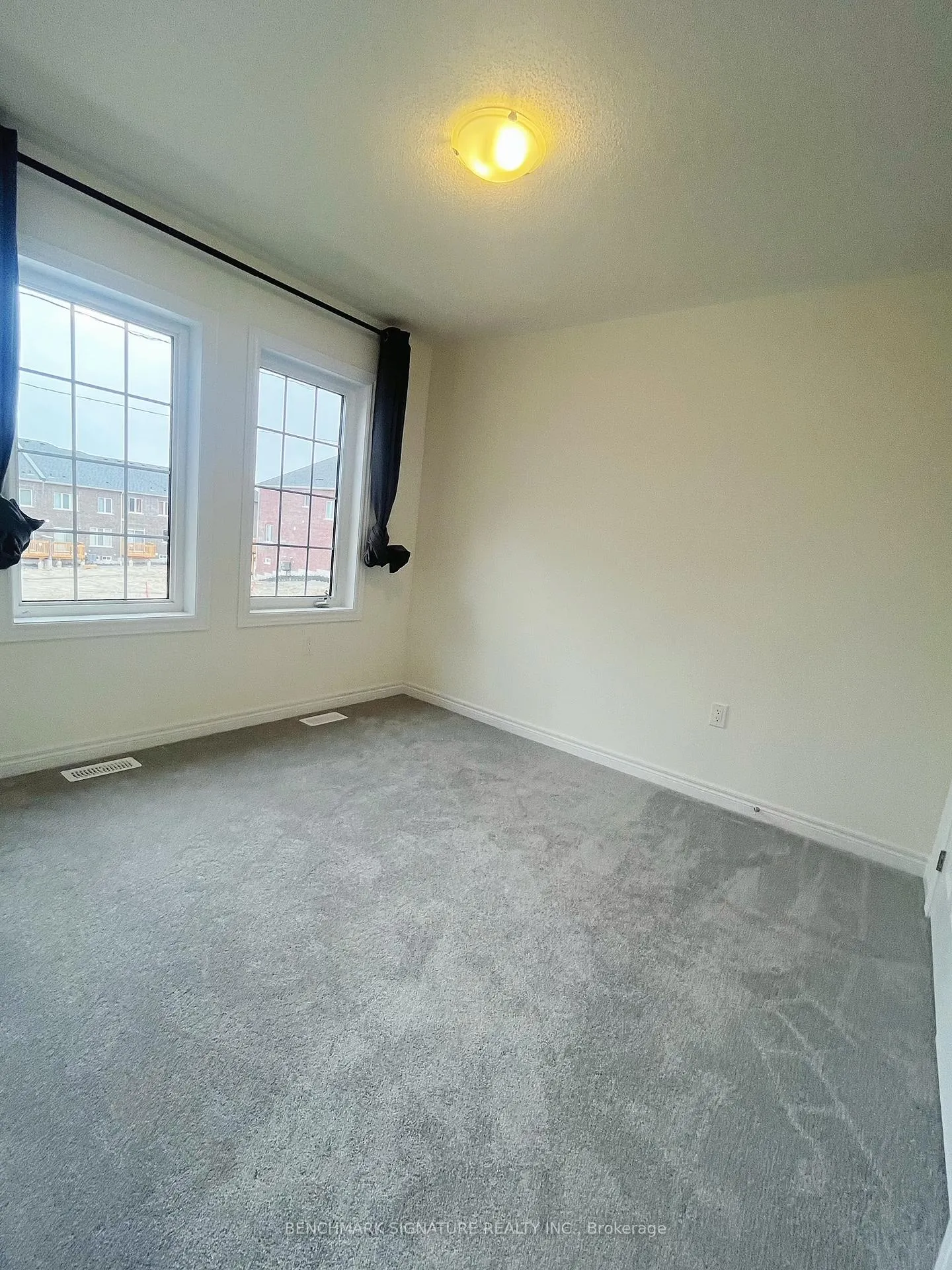 Photo 10 of 2859 Albatross Way, Pickering, Rural Pickering — HOMEH