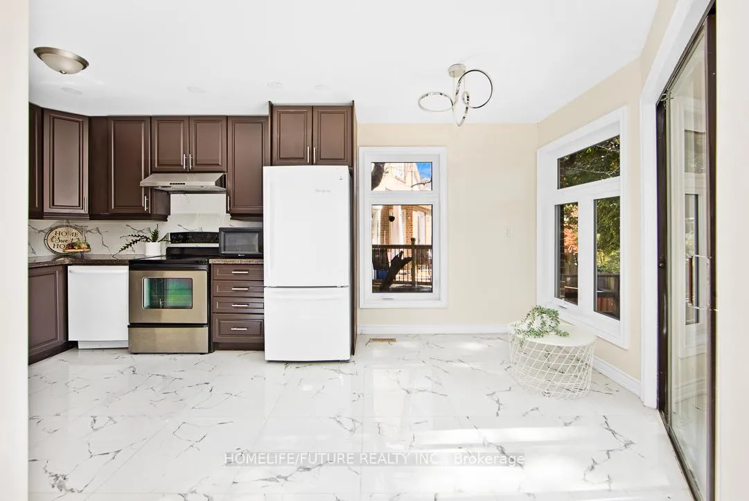 Photo 12 of 1244 Maple Ridge Drive, Pickering, Liverpool — HOMEH