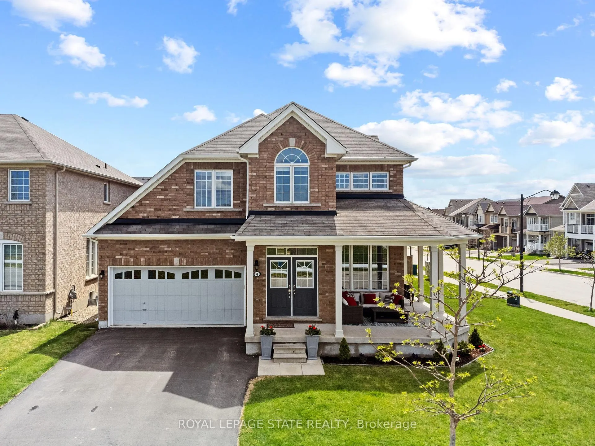 Photo 2 of 4 Tinlin Drive, Hamilton, Binbrook — HOMEH