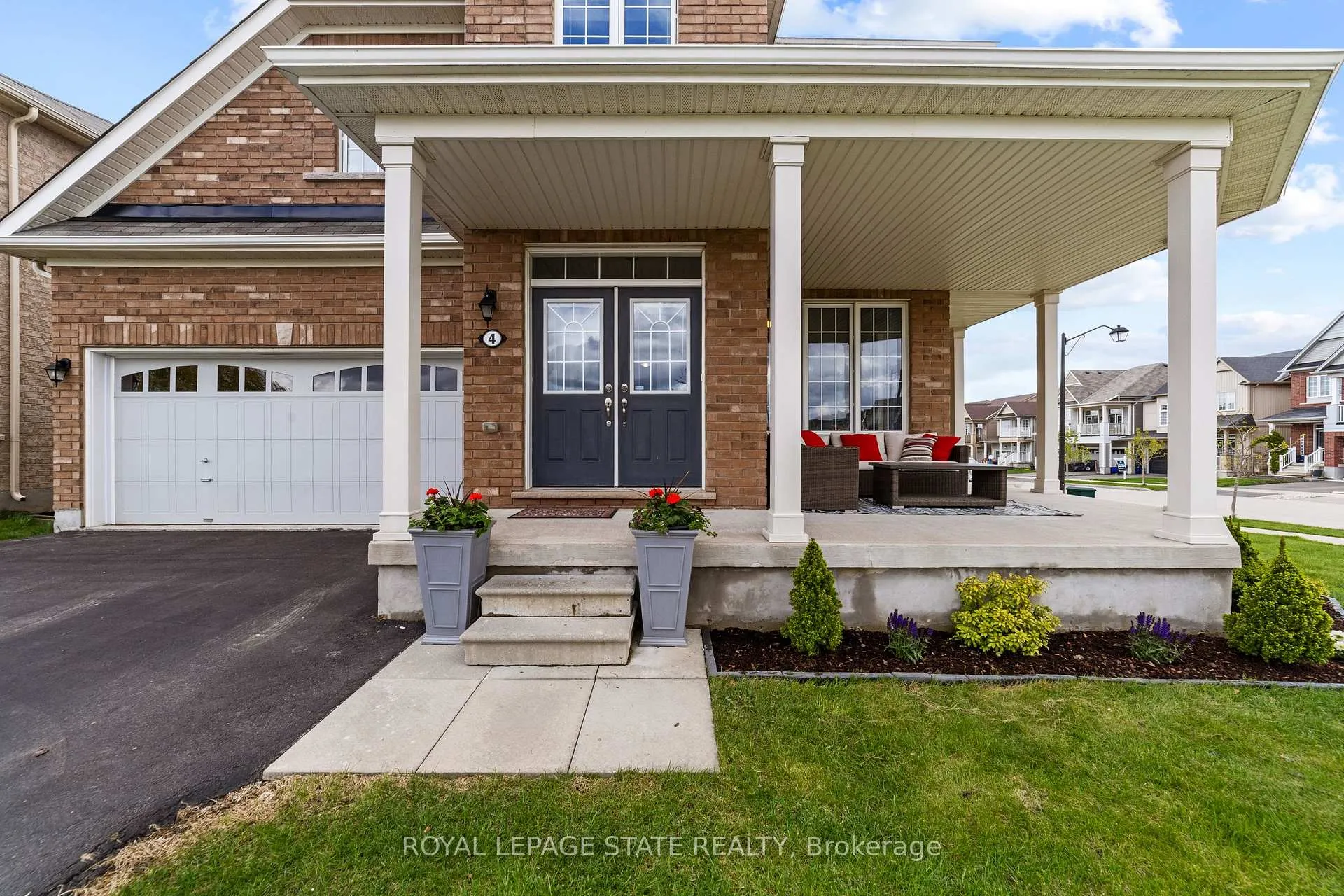 Photo 3 of 4 Tinlin Drive, Hamilton, Binbrook — HOMEH