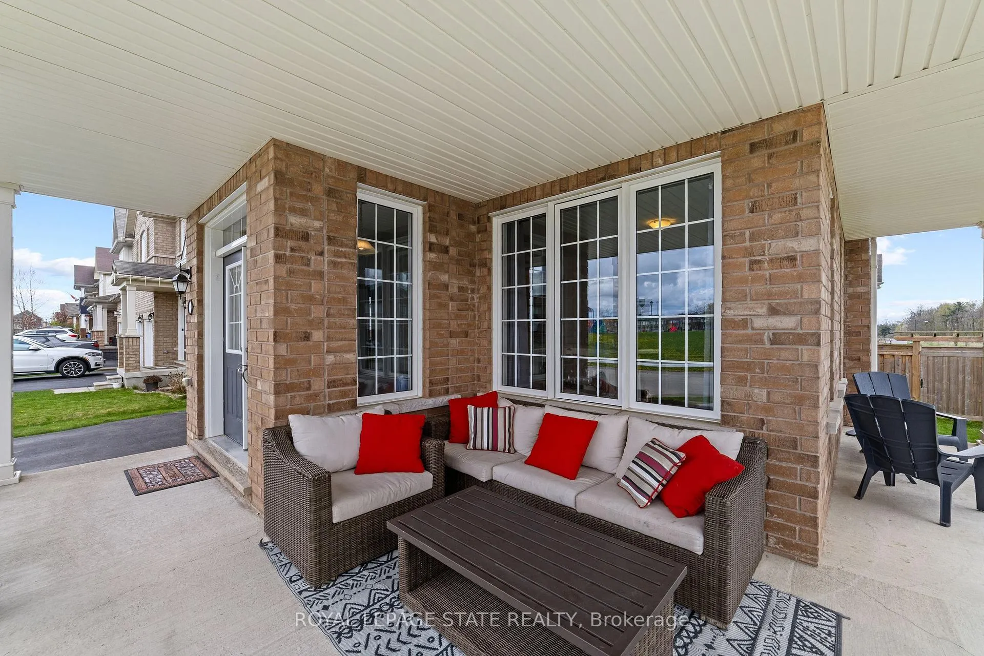 Photo 4 of 4 Tinlin Drive, Hamilton, Binbrook — HOMEH