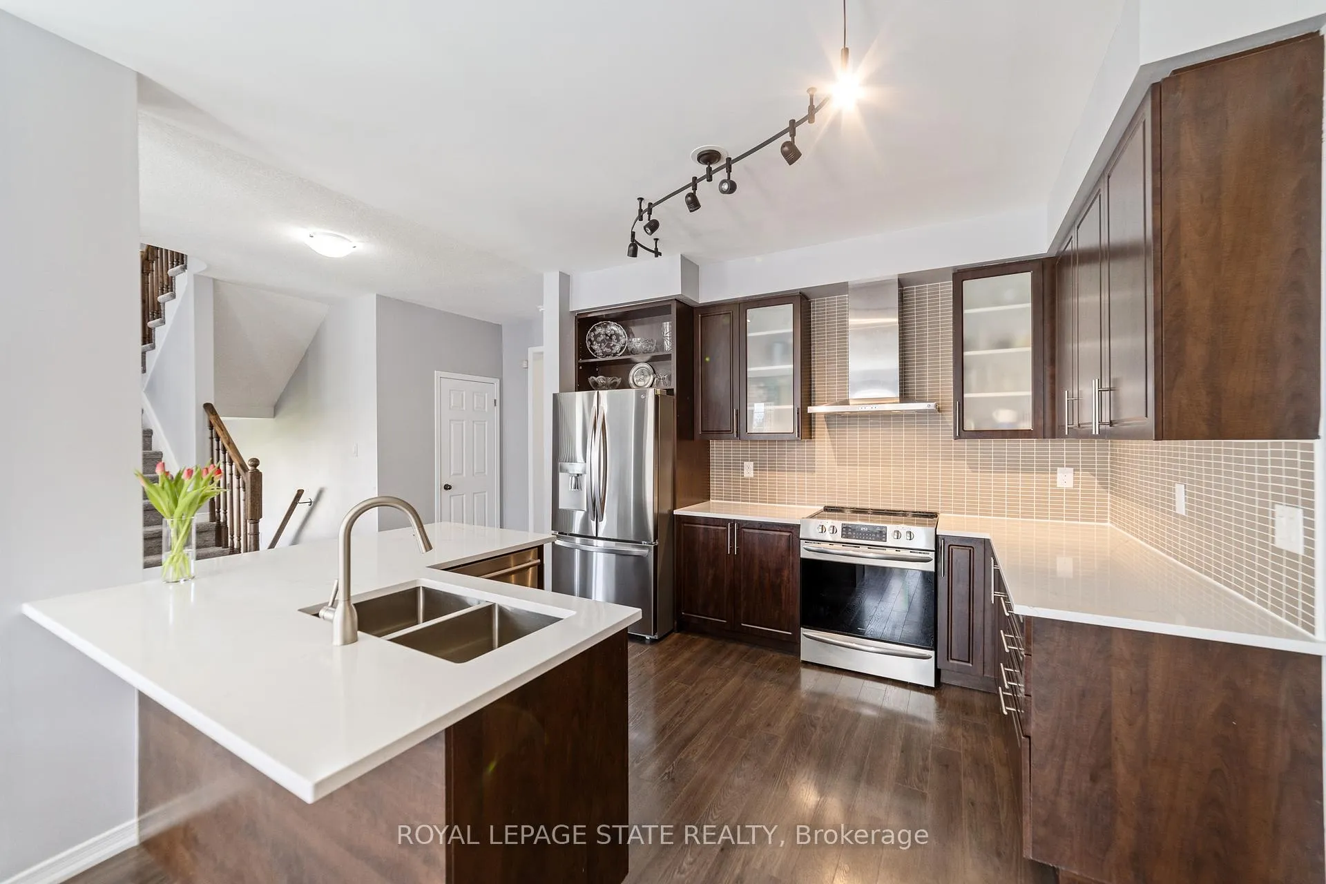 Photo 10 of 4 Tinlin Drive, Hamilton, Binbrook — HOMEH
