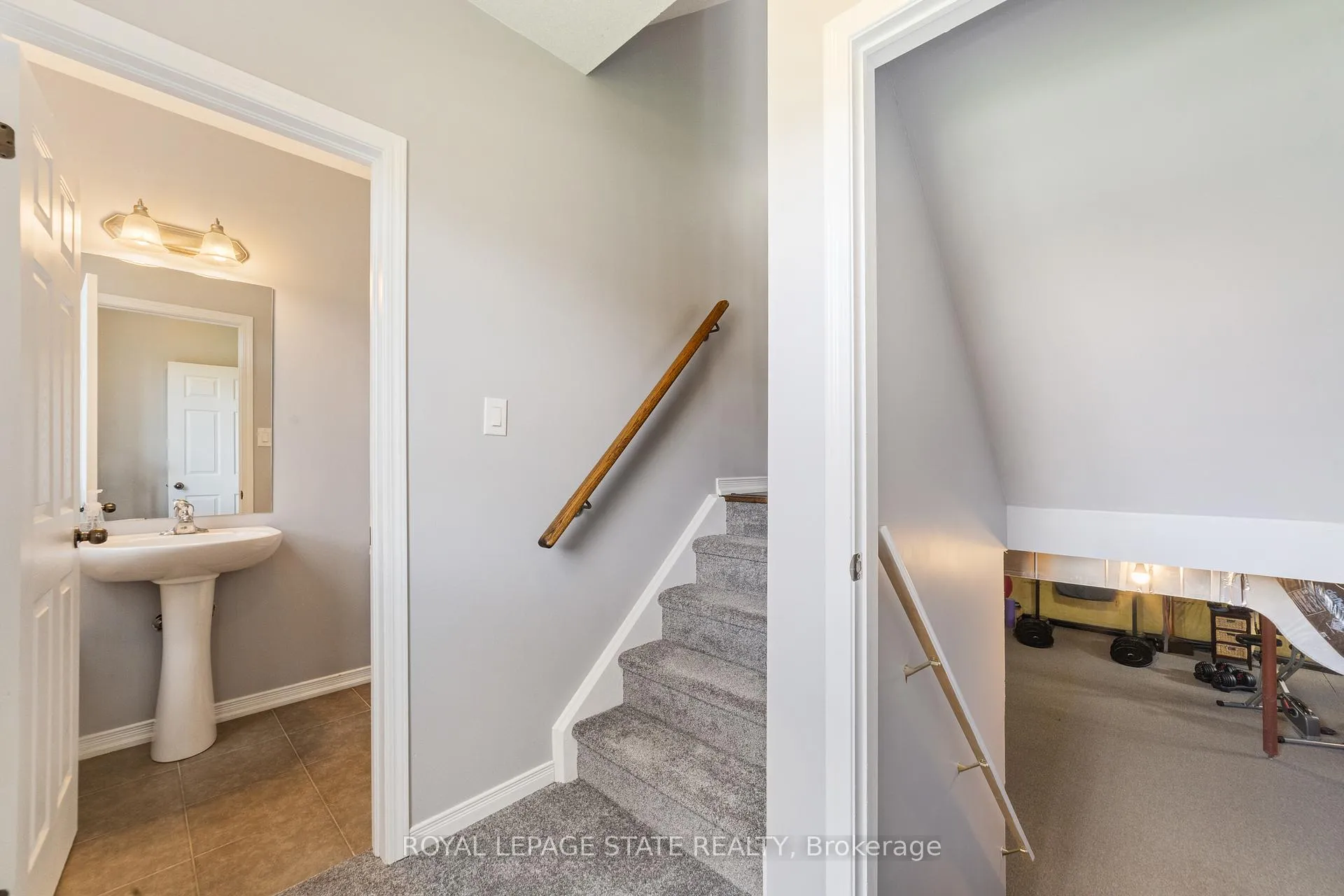 Photo 21 of 4 Tinlin Drive, Hamilton, Binbrook — HOMEH