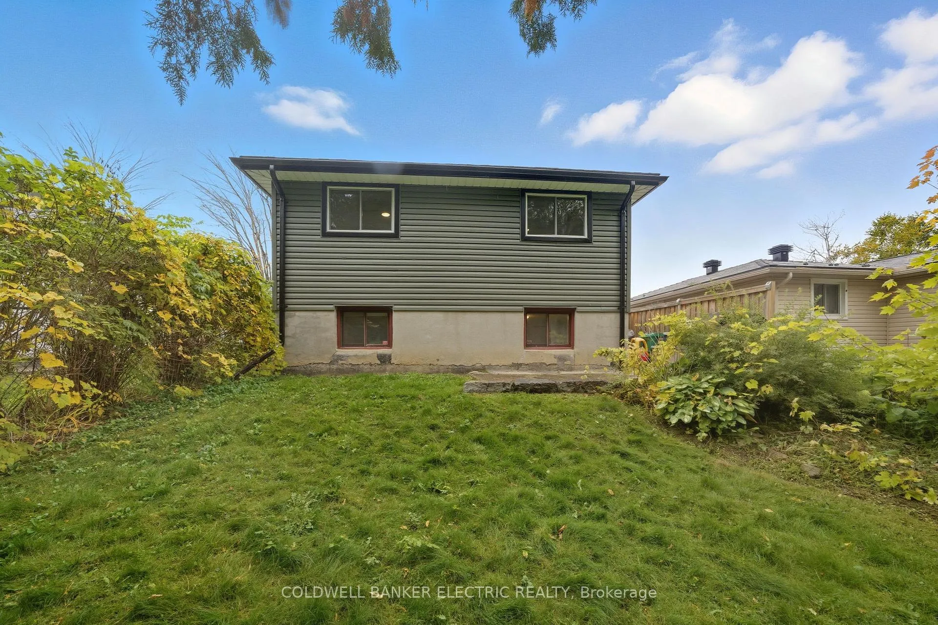Photo 31 of 1673 Redwood Drive, Peterborough, Monaghan Ward 2 — HOMEH