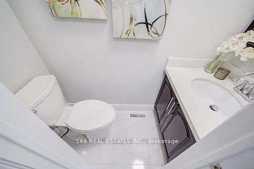 Photo 5 of 65 Rejane Crescent, Vaughan, Crestwood-Springfarm-Yorkhill — HOMEH