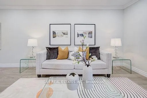 Photo 10 of 65 Rejane Crescent, Vaughan, Crestwood-Springfarm-Yorkhill — HOMEH