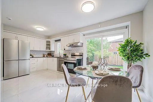 Photo 13 of 65 Rejane Crescent, Vaughan, Crestwood-Springfarm-Yorkhill — HOMEH