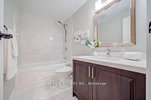Photo 18 of 65 Rejane Crescent, Vaughan, Crestwood-Springfarm-Yorkhill — HOMEH