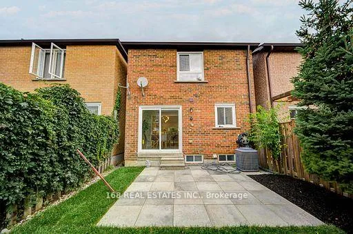 Photo 28 of 65 Rejane Crescent, Vaughan, Crestwood-Springfarm-Yorkhill — HOMEH