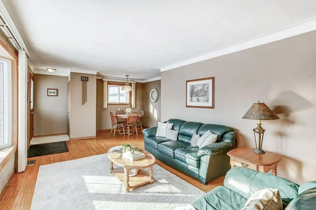 Photo 7 of 79 Fairview Road, Grimsby, Grimsby Beach — HOMEH