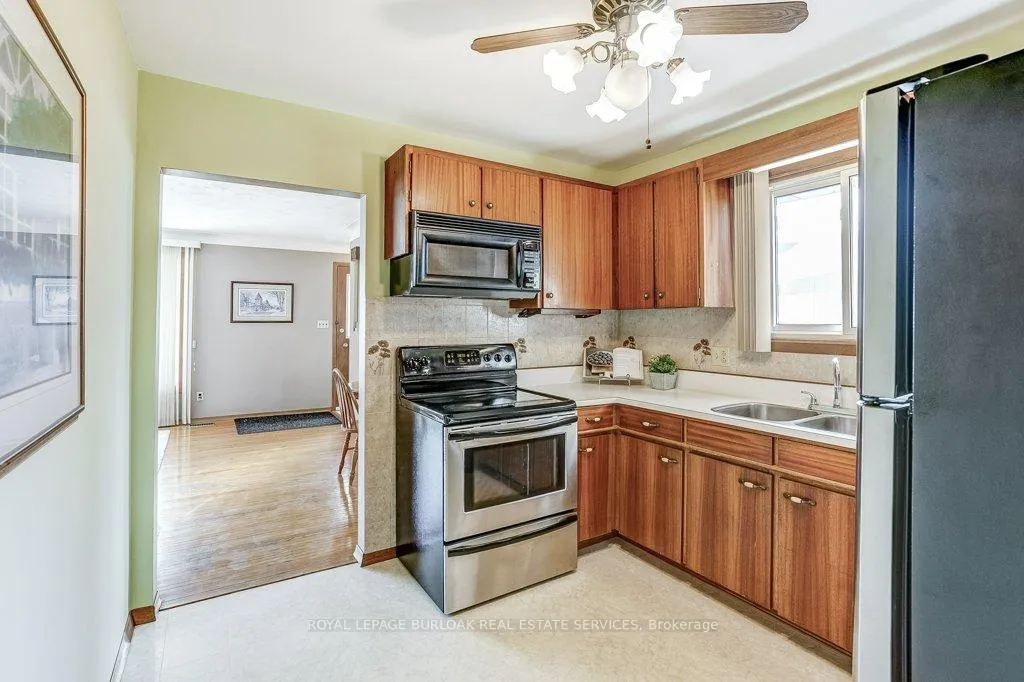 Photo 11 of 79 Fairview Road, Grimsby, Grimsby Beach — HOMEH