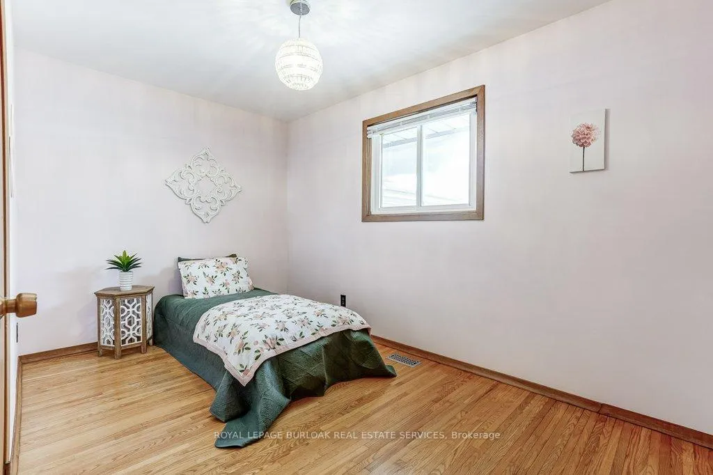 Photo 14 of 79 Fairview Road, Grimsby, Grimsby Beach — HOMEH