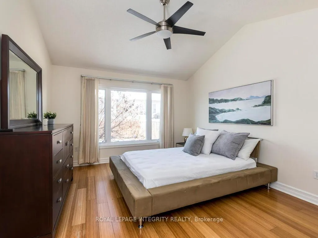 Photo 20 of 223 Willow Creek Circle, Ottawa, Barrhaven - Strandherd — HOMEH