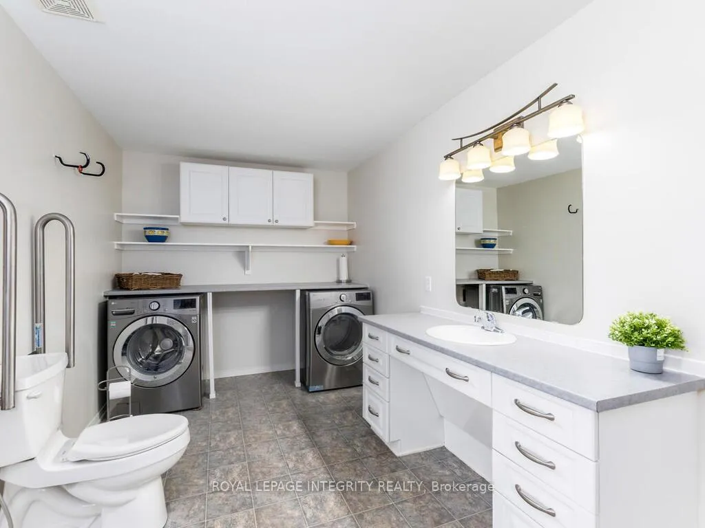 Photo 23 of 223 Willow Creek Circle, Ottawa, Barrhaven - Strandherd — HOMEH