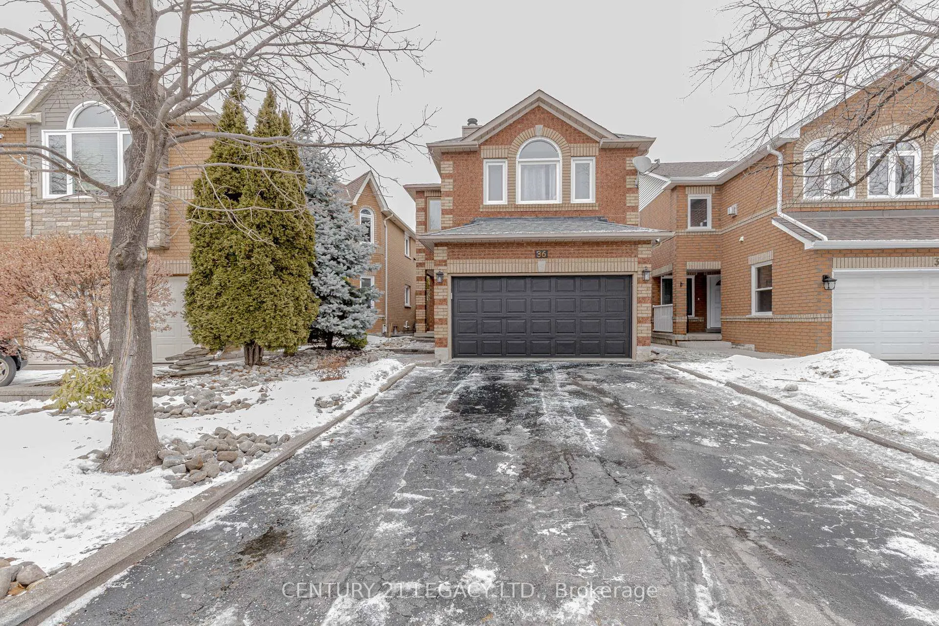 Photo 2 of 36 Valonia Drive, Brampton, Brampton North — HOMEH