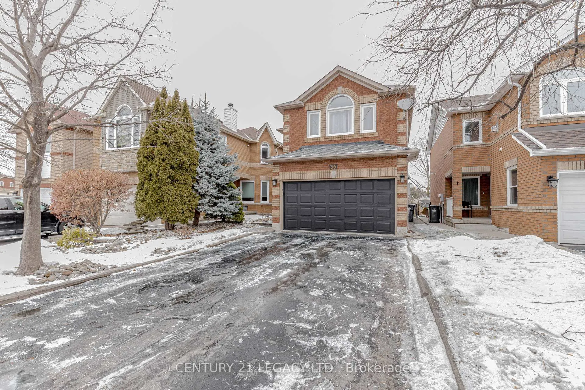 Photo 3 of 36 Valonia Drive, Brampton, Brampton North — HOMEH
