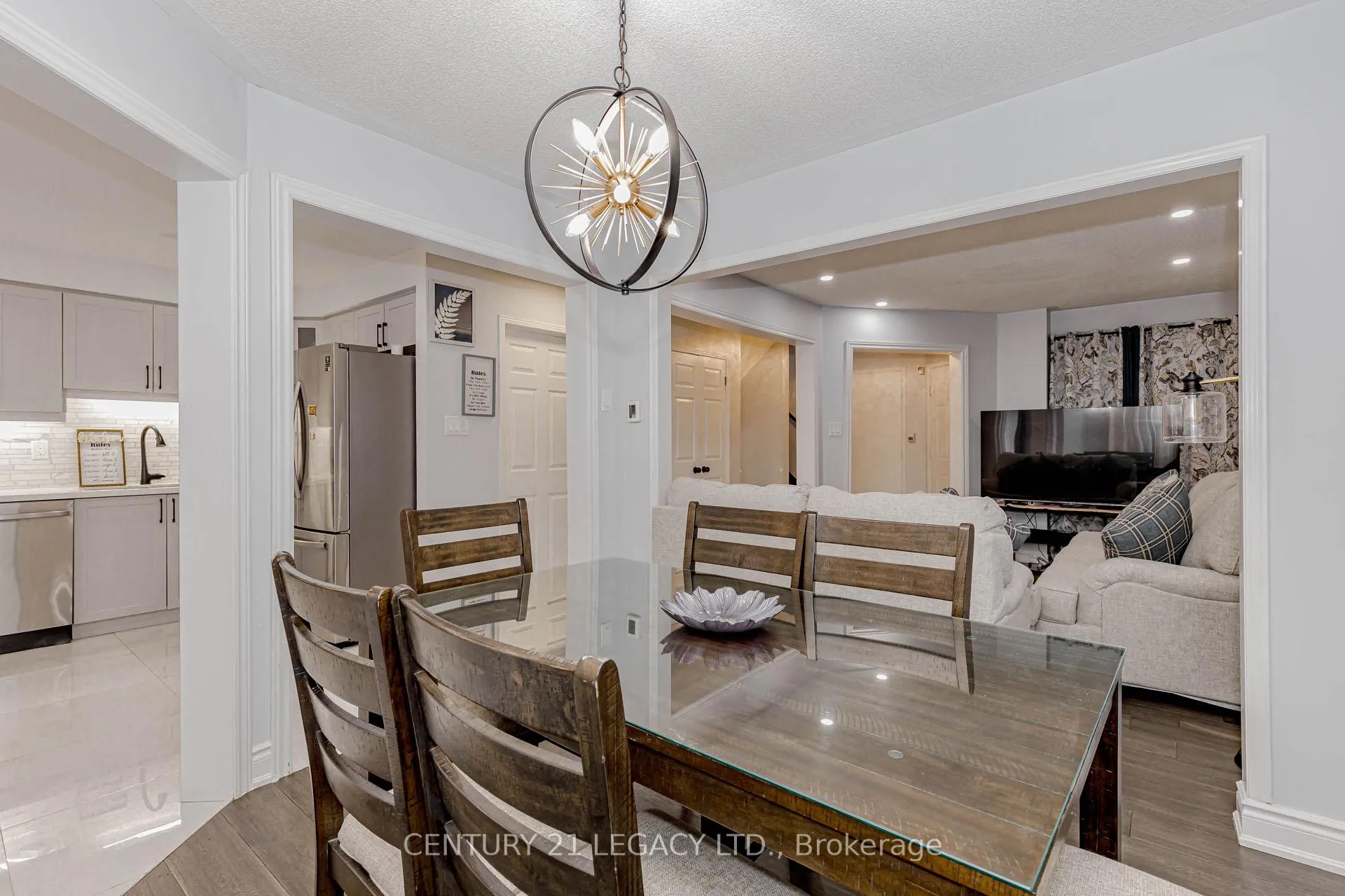 Photo 12 of 36 Valonia Drive, Brampton, Brampton North — HOMEH