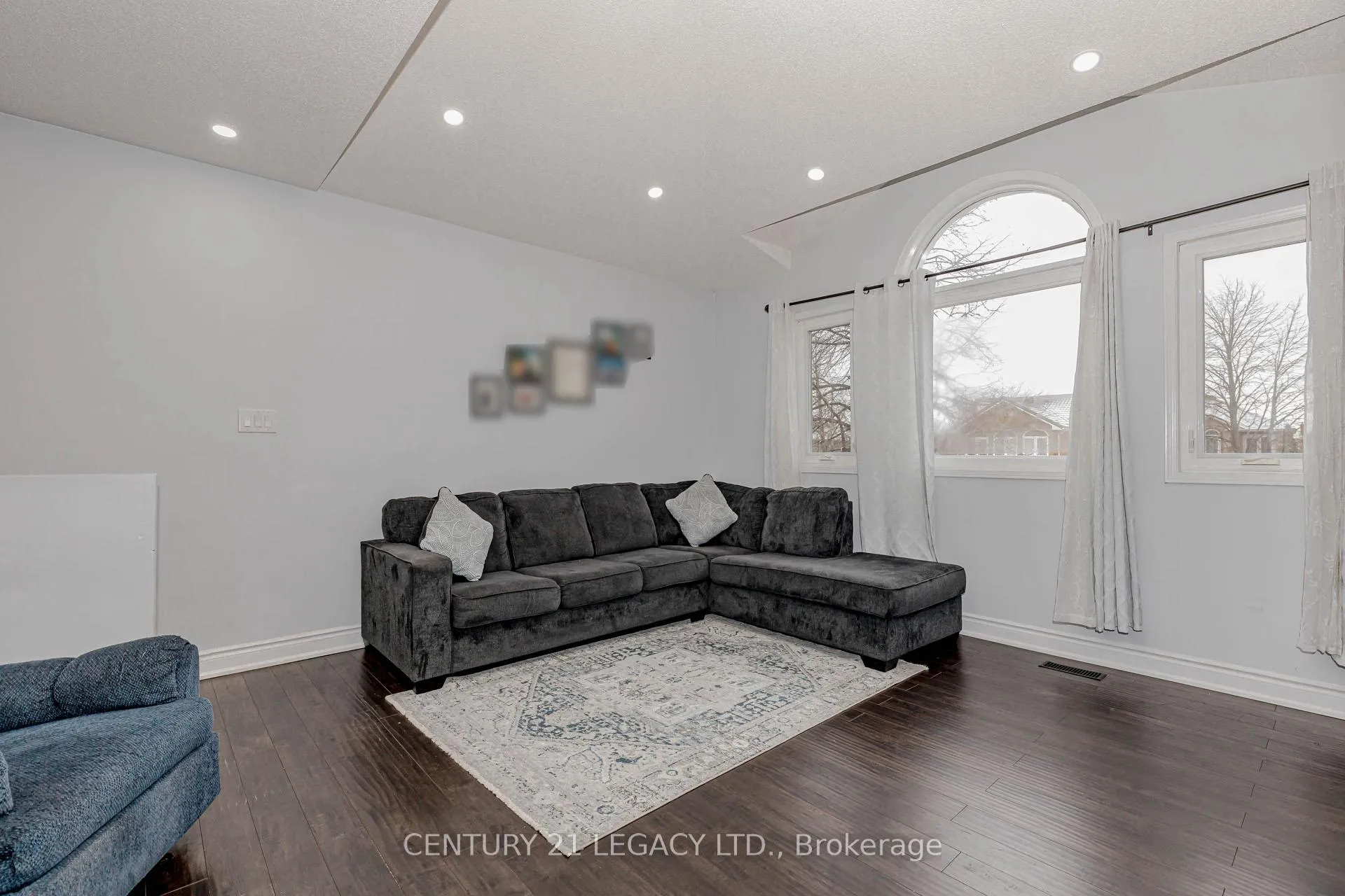 Photo 27 of 36 Valonia Drive, Brampton, Brampton North — HOMEH