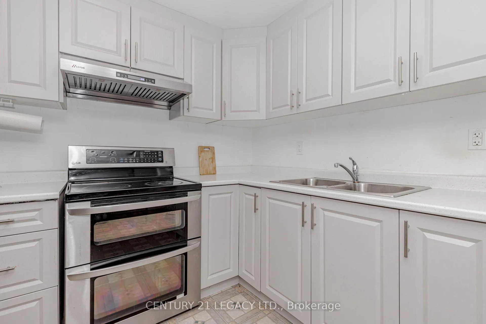 Photo 45 of 36 Valonia Drive, Brampton, Brampton North — HOMEH