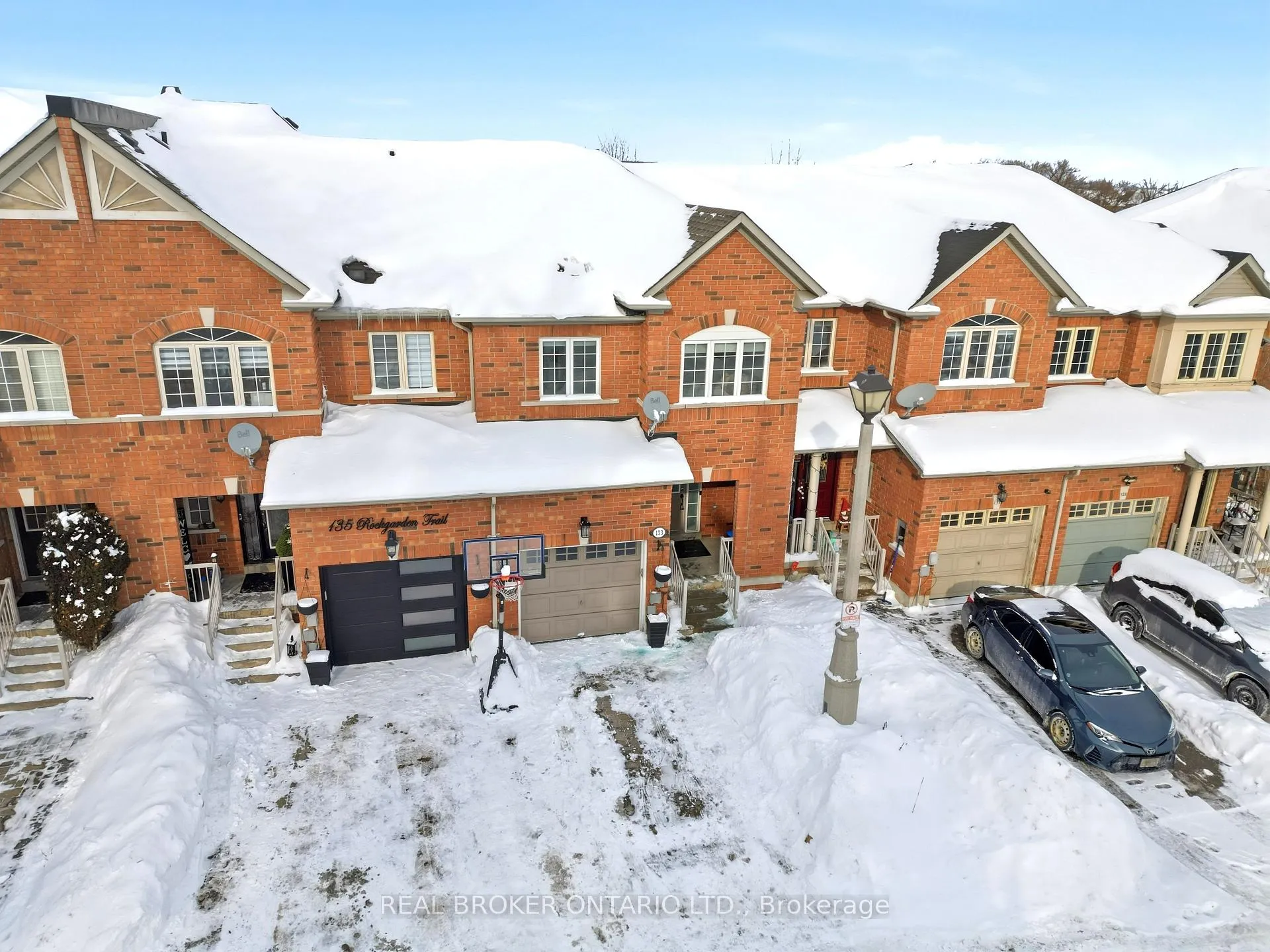 Photo 3 of 133 Rockgarden Trail, Brampton, Sandringham-Wellington — HOMEH