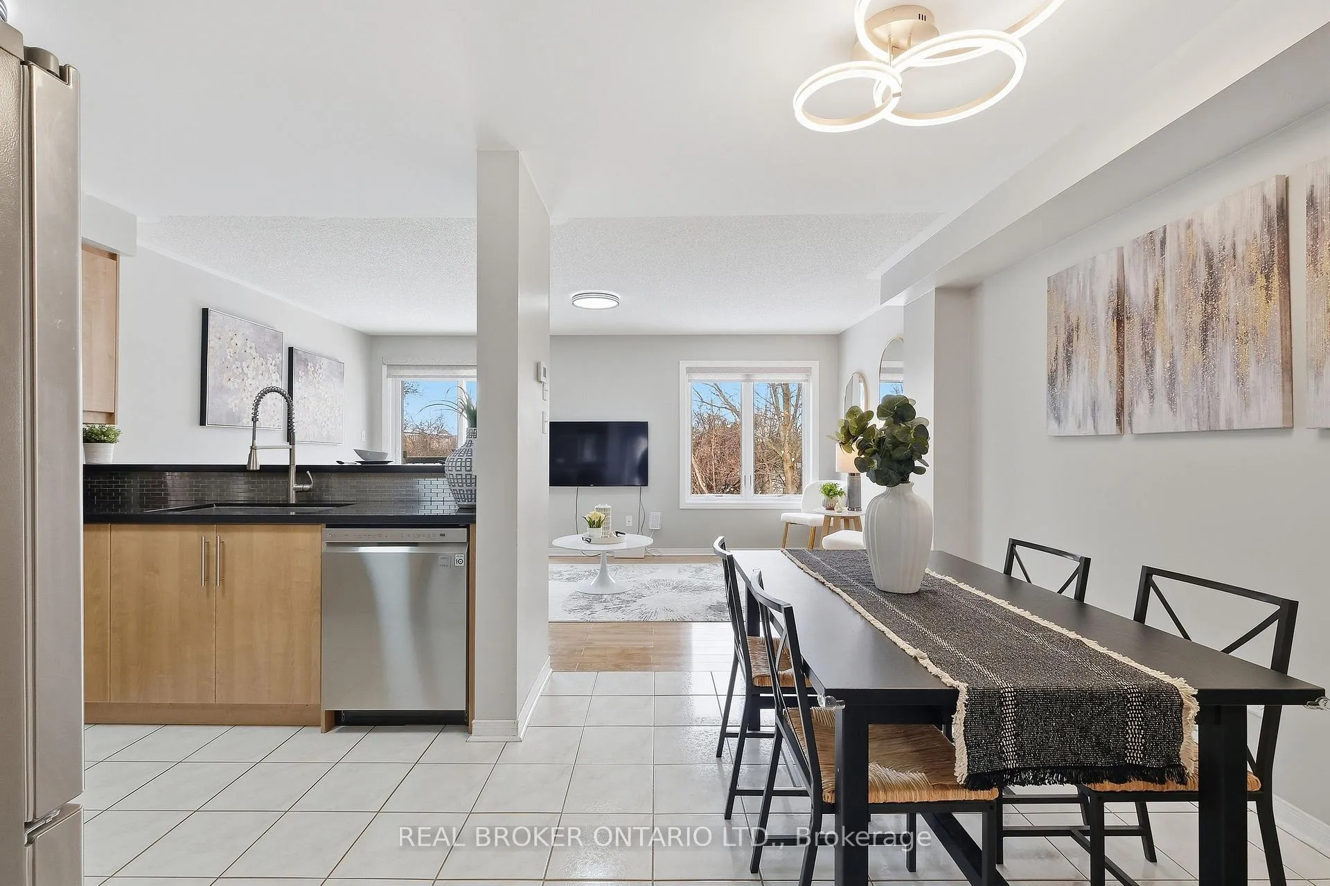 Photo 7 of 133 Rockgarden Trail, Brampton, Sandringham-Wellington — HOMEH