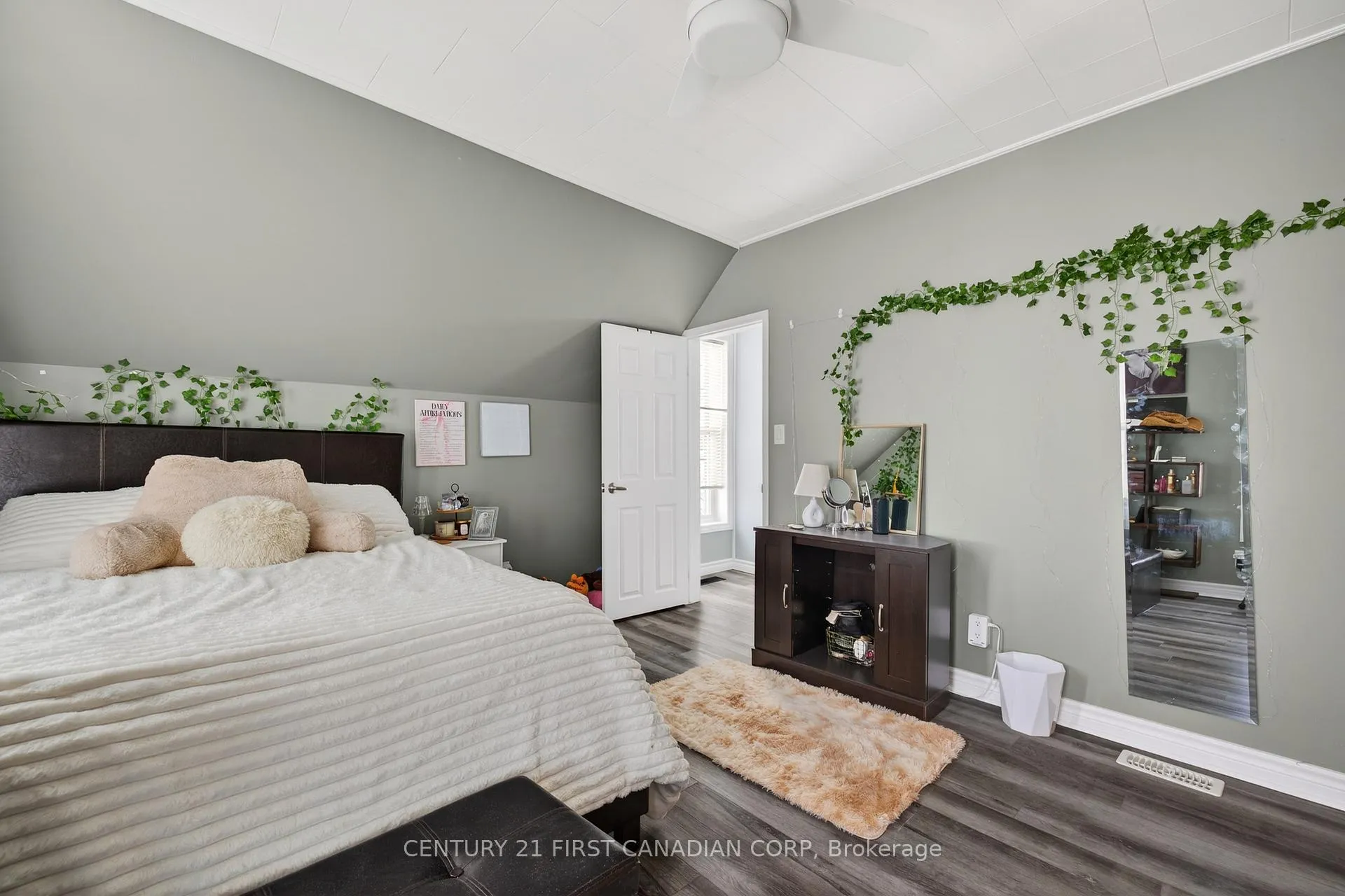 Photo 12 of 20385 Port Road, Chatham-Kent, Raleigh — HOMEH