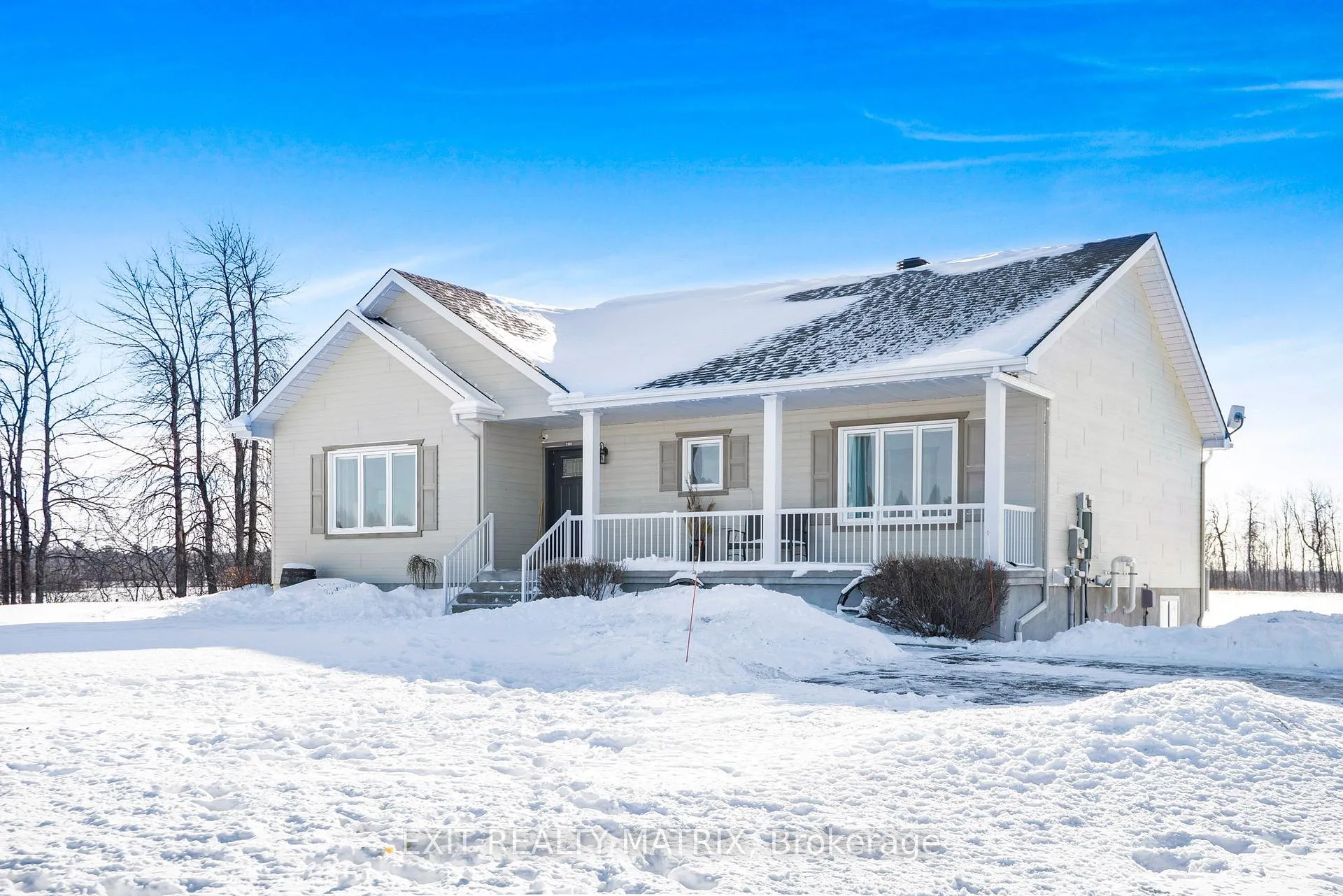 Photo 2 of 3100 Pattee Road E, Champlain, Champlain Twp — HOMEH