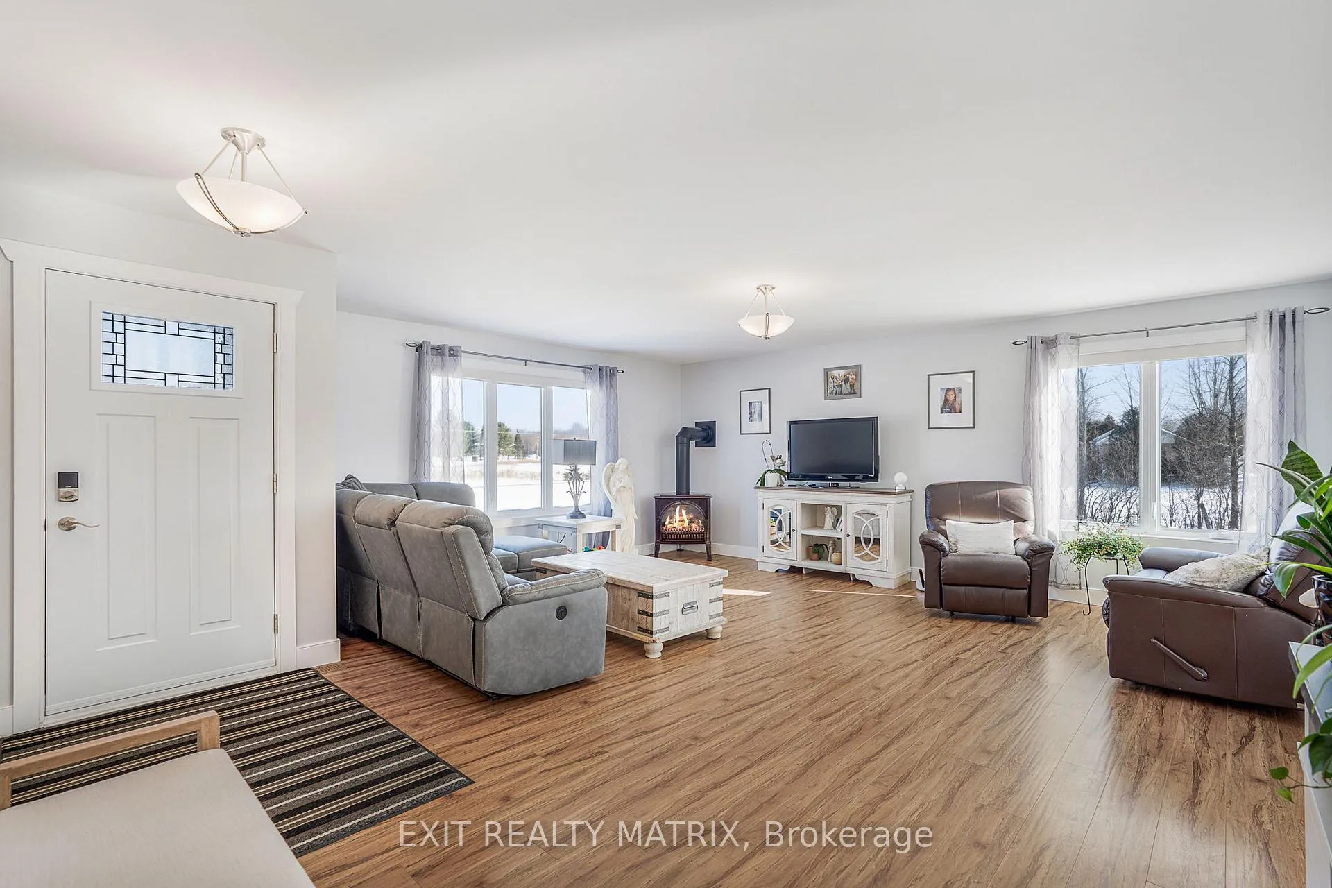Photo 6 of 3100 Pattee Road E, Champlain, Champlain Twp — HOMEH