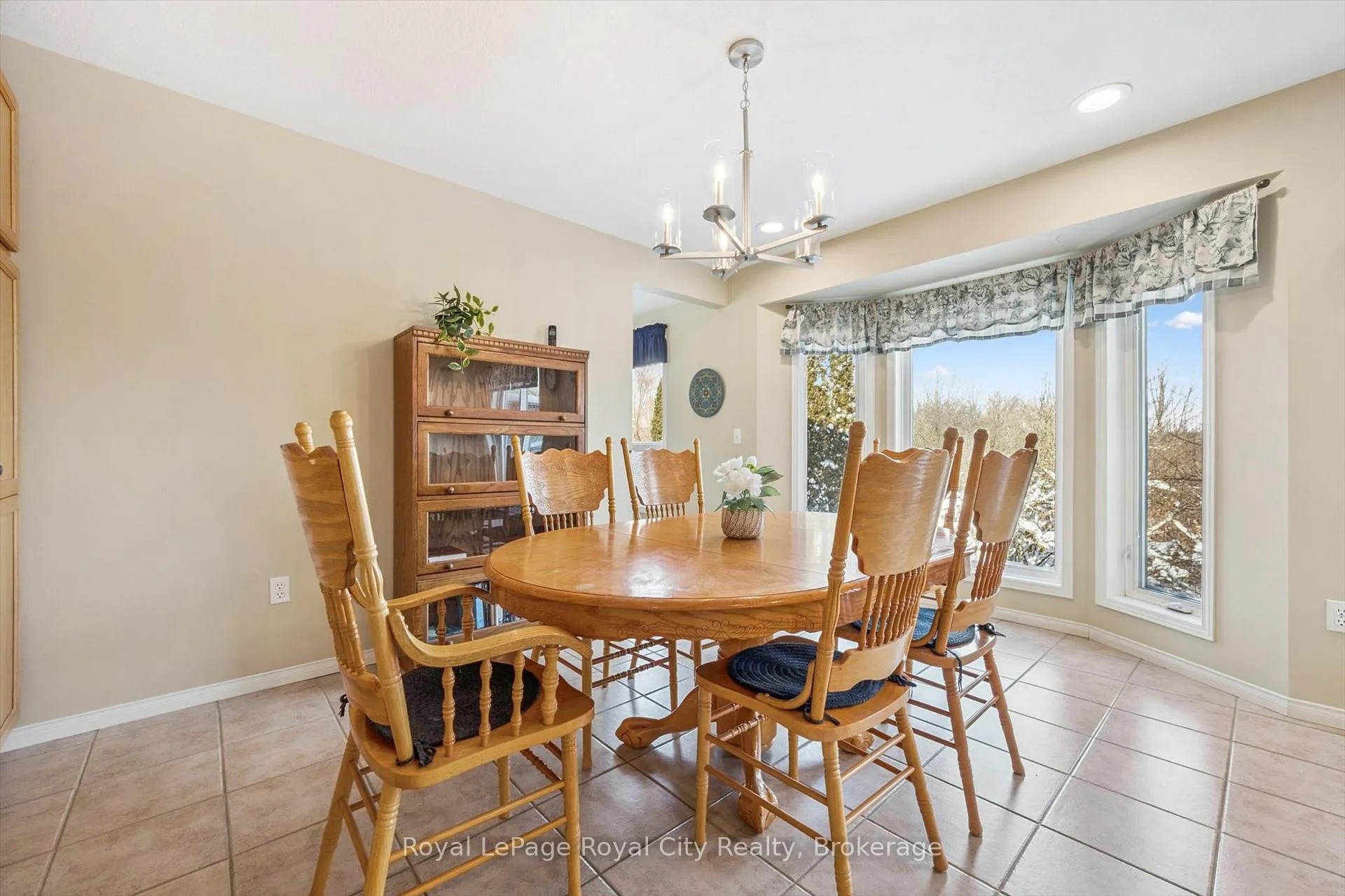 Photo 16 of 347 Starwood Drive, Guelph, Grange Road — HOMEH
