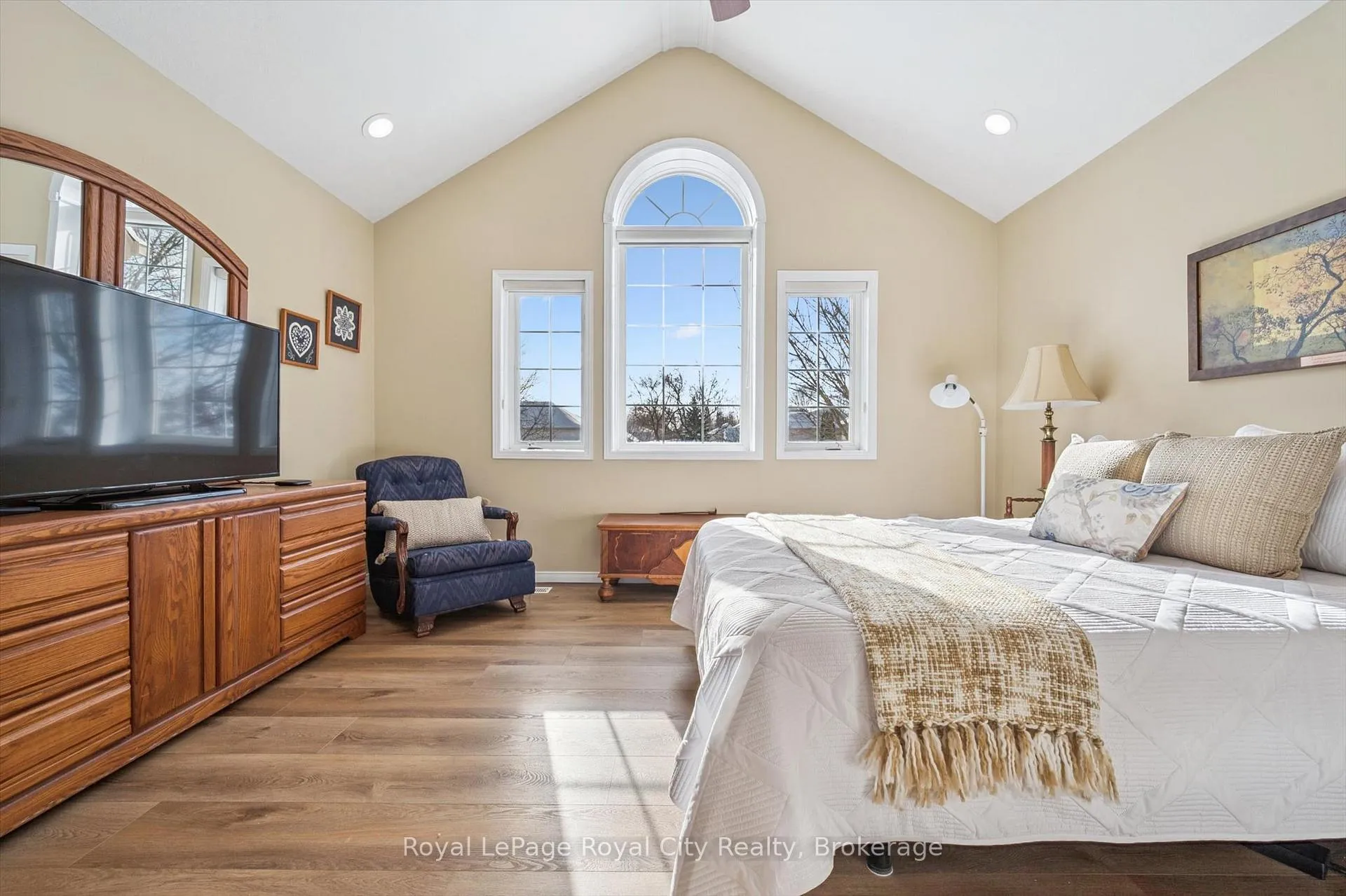 Photo 21 of 347 Starwood Drive, Guelph, Grange Road — HOMEH