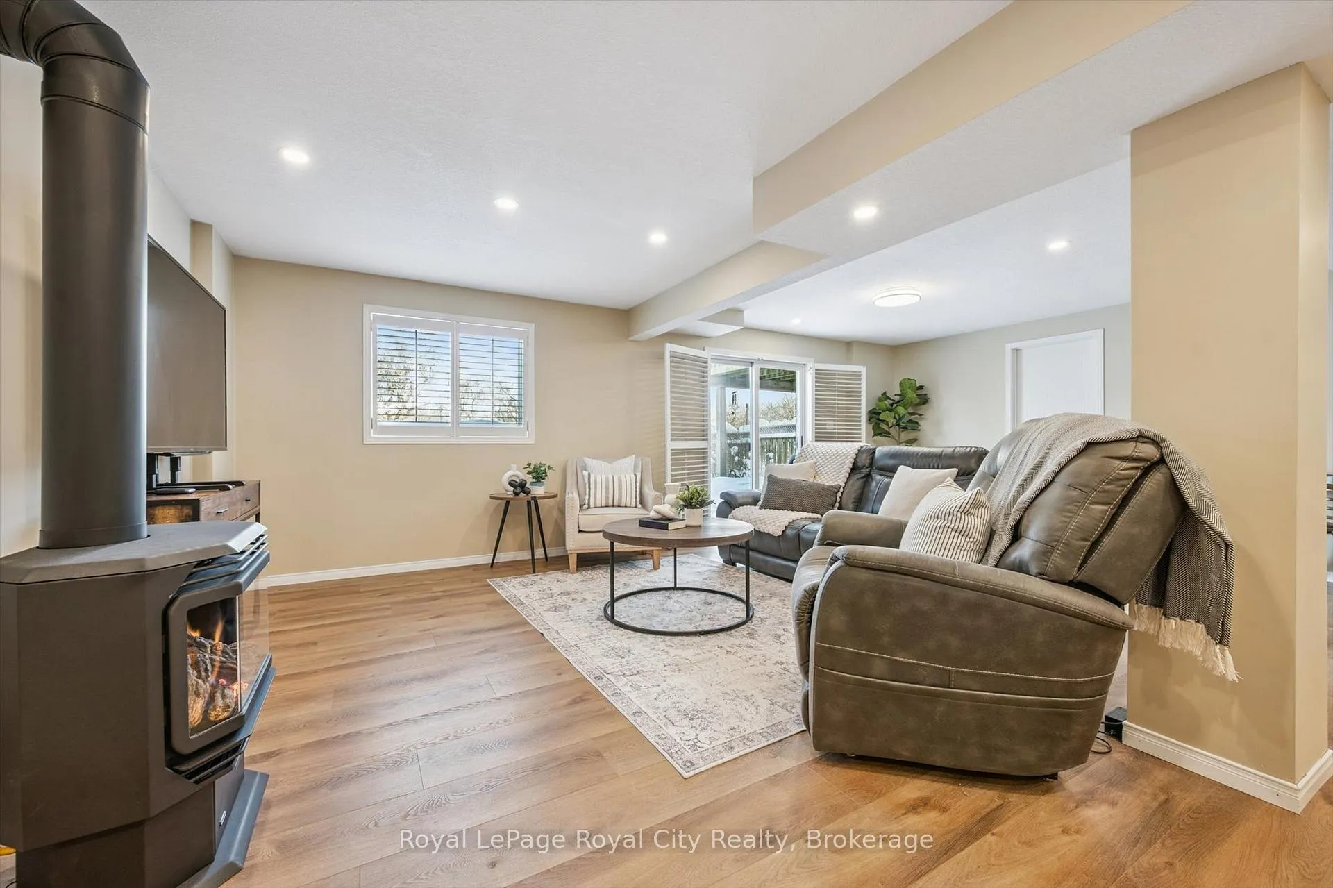 Photo 31 of 347 Starwood Drive, Guelph, Grange Road — HOMEH