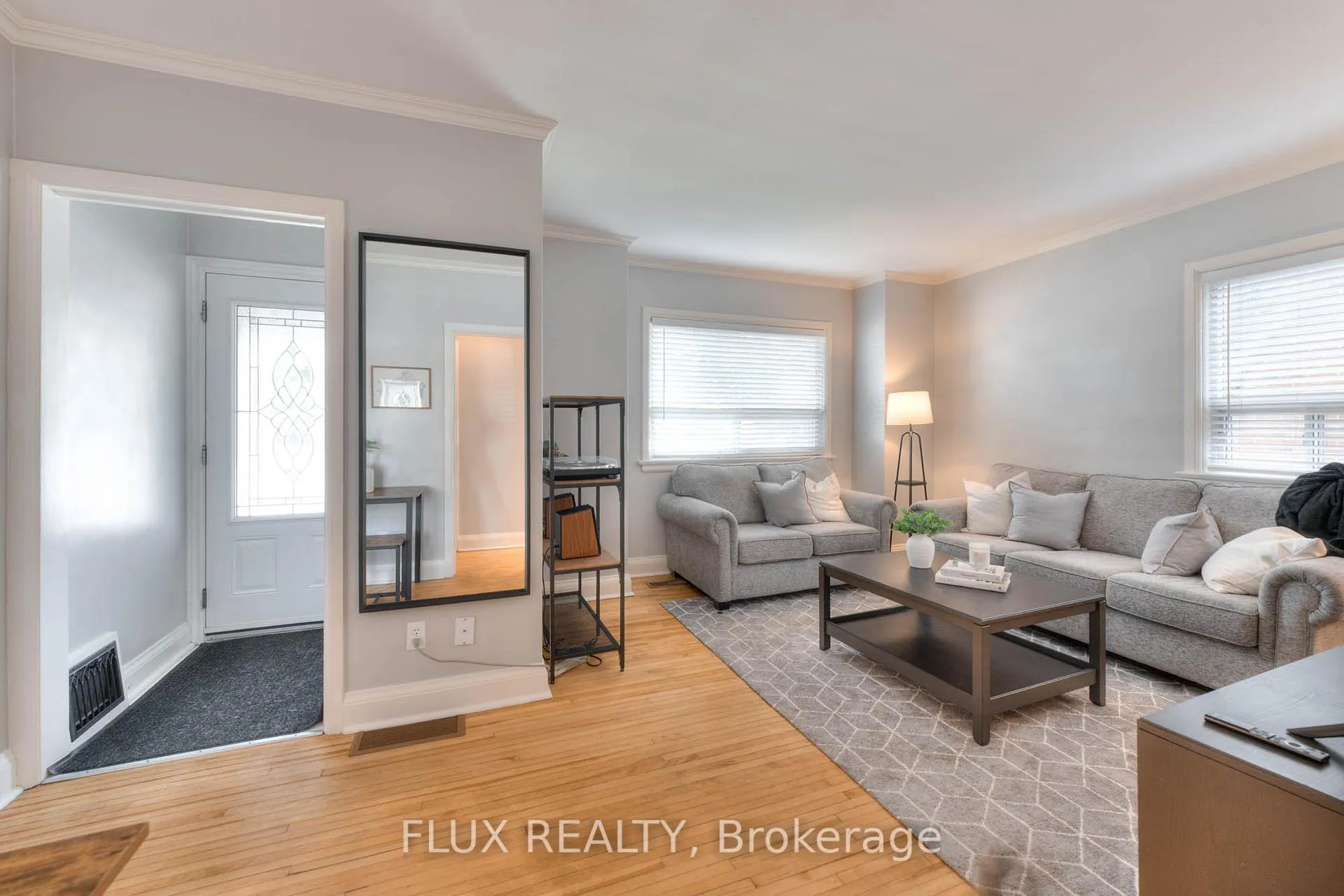 Photo 5 of 577 Stirling Avenue S, Kitchener — HOMEH