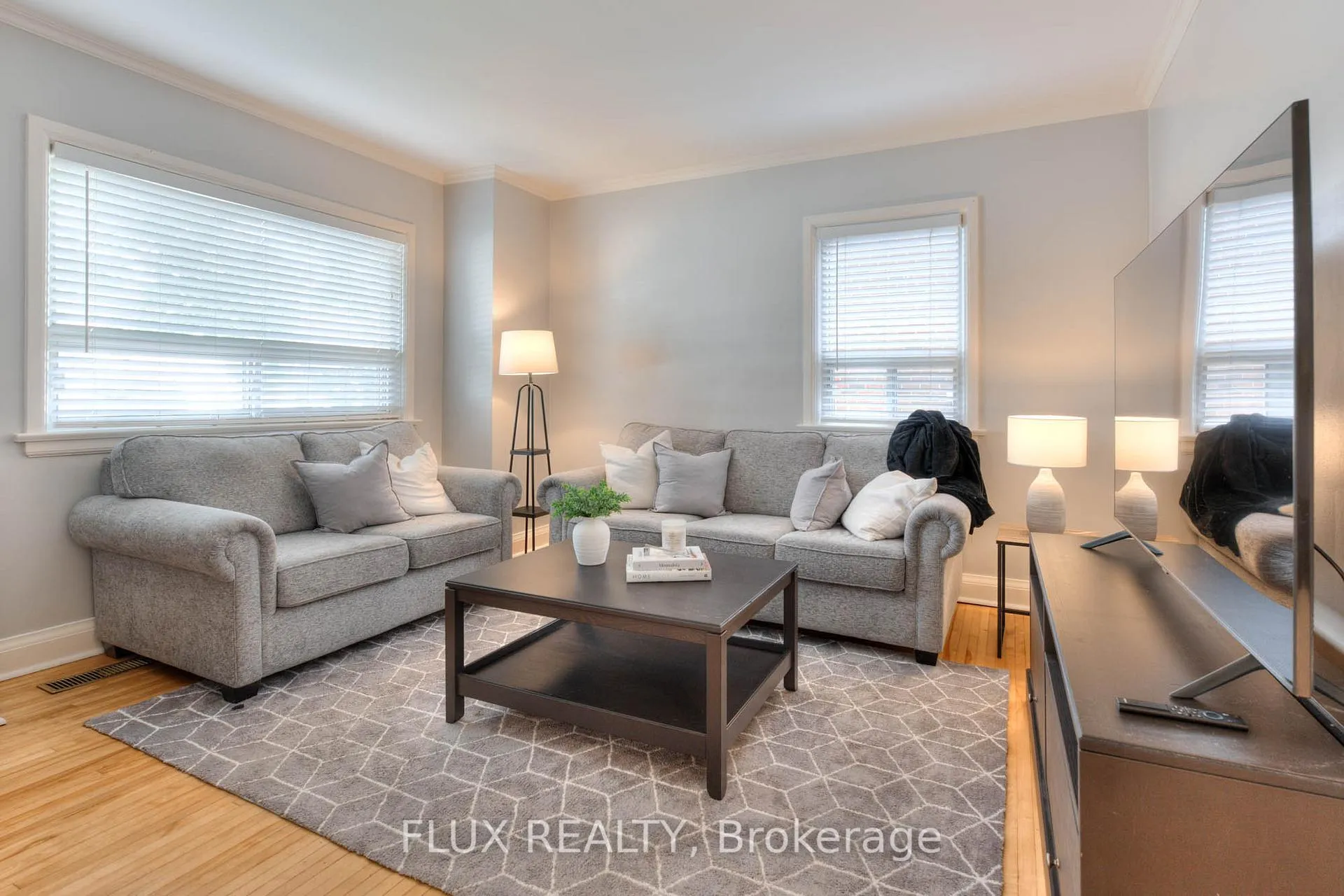 Photo 6 of 577 Stirling Avenue S, Kitchener — HOMEH