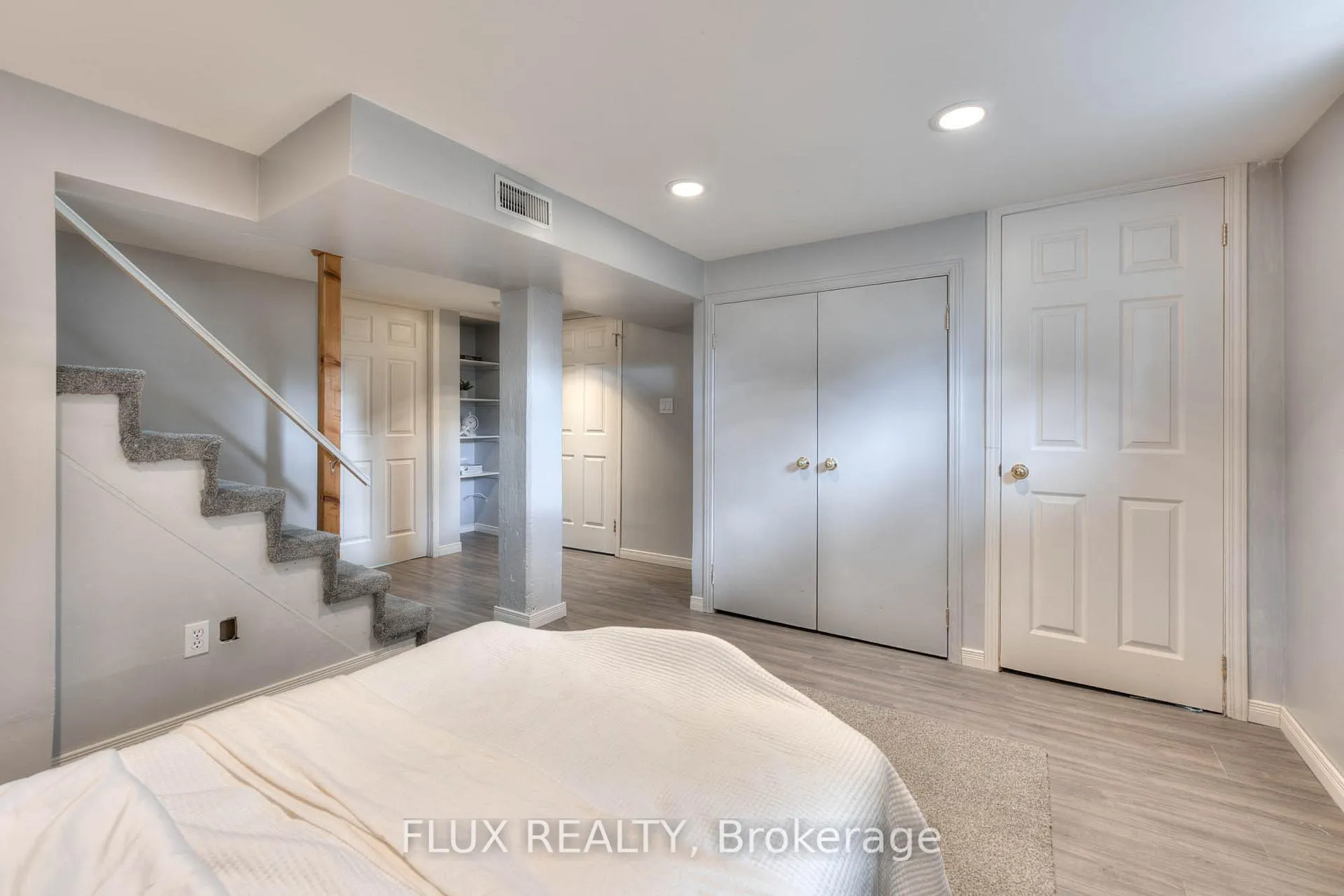 Photo 19 of 577 Stirling Avenue S, Kitchener — HOMEH