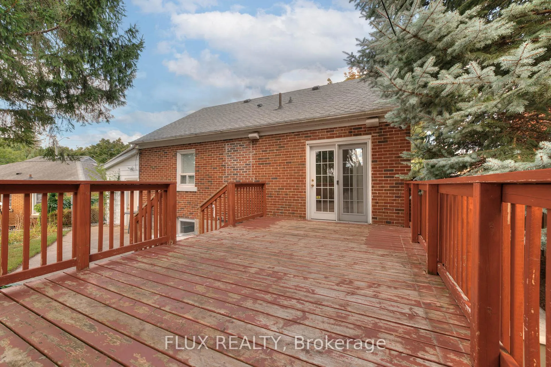 Photo 27 of 577 Stirling Avenue S, Kitchener — HOMEH