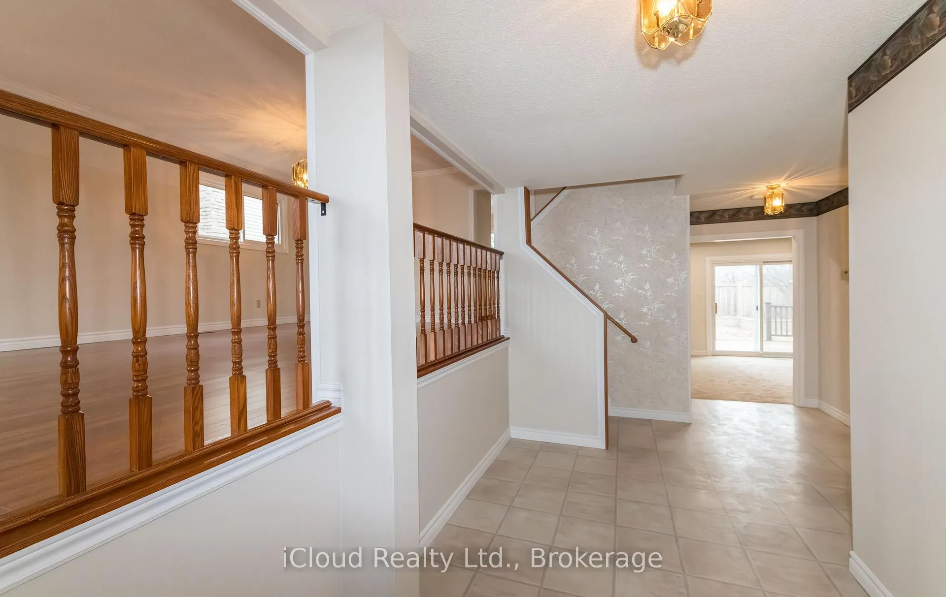 Photo 5 of 830 Syer Drive, Milton, Timberlea — HOMEH