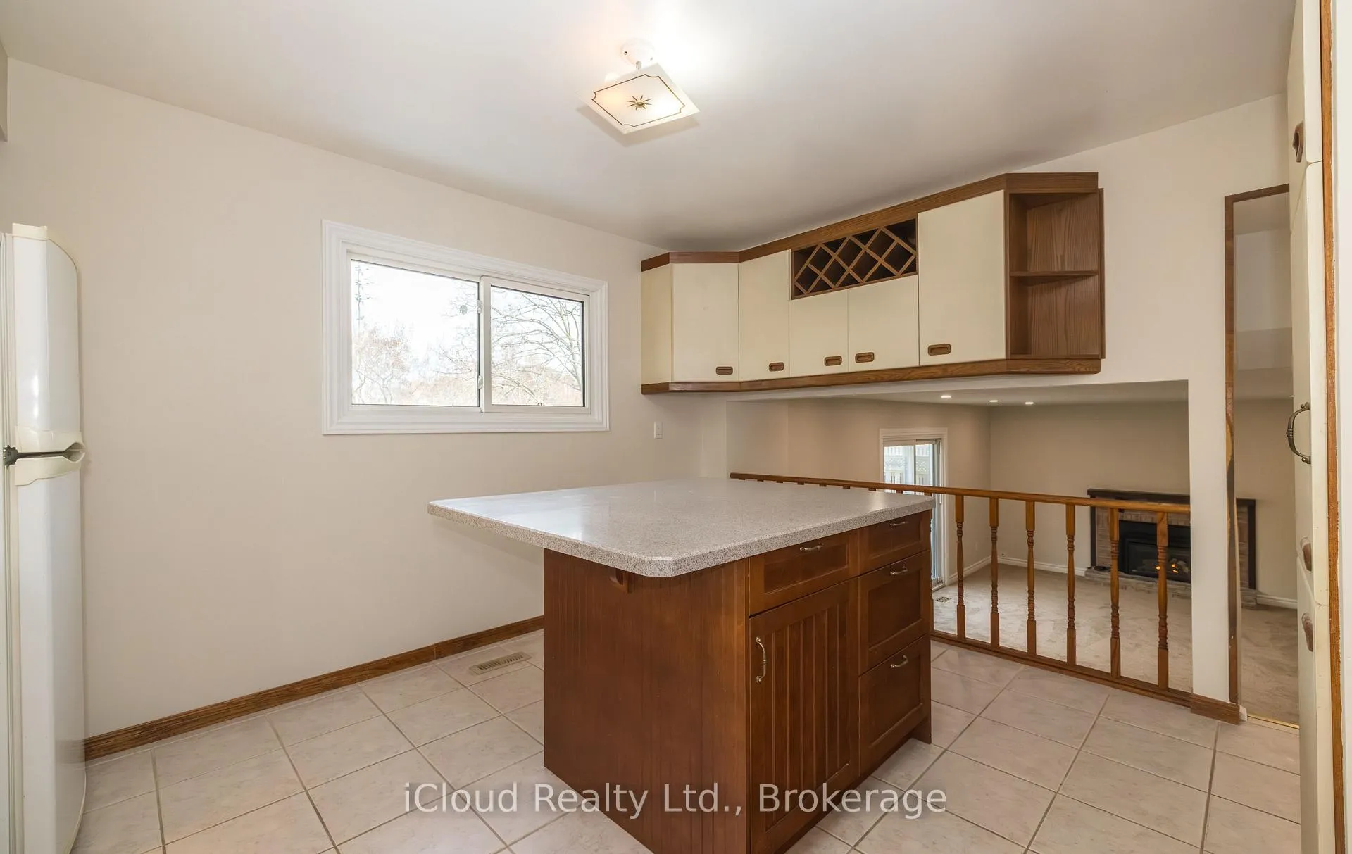 Photo 11 of 830 Syer Drive, Milton, Timberlea — HOMEH