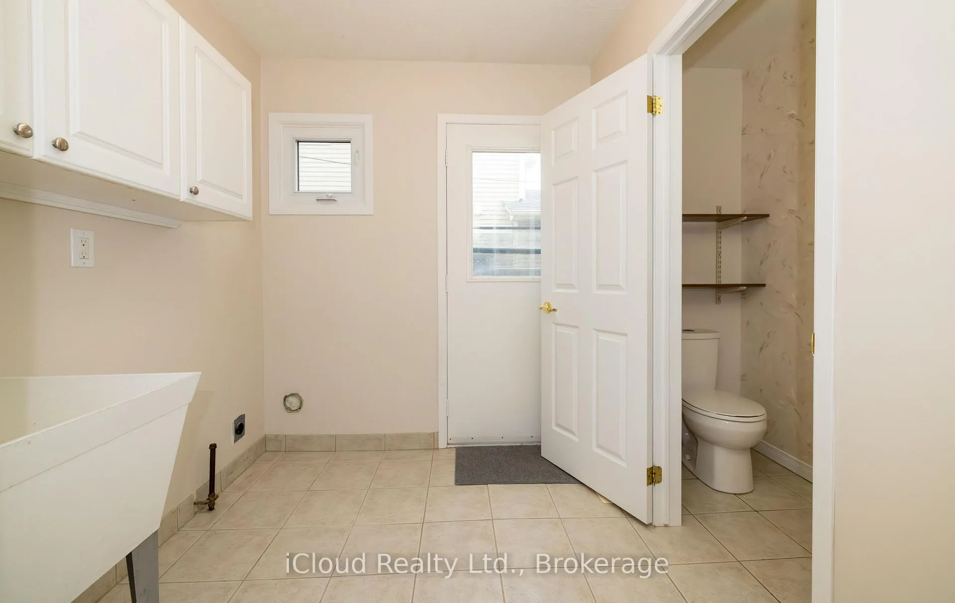 Photo 12 of 830 Syer Drive, Milton, Timberlea — HOMEH