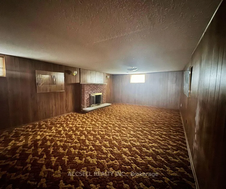 Photo 13 of 163 Marcella Crescent, Hamilton, Gershome — HOMEH