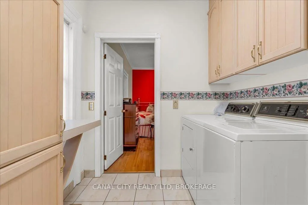 Photo 20 of 49 Pine Street S, Thorold, Thorold Downtown — HOMEH